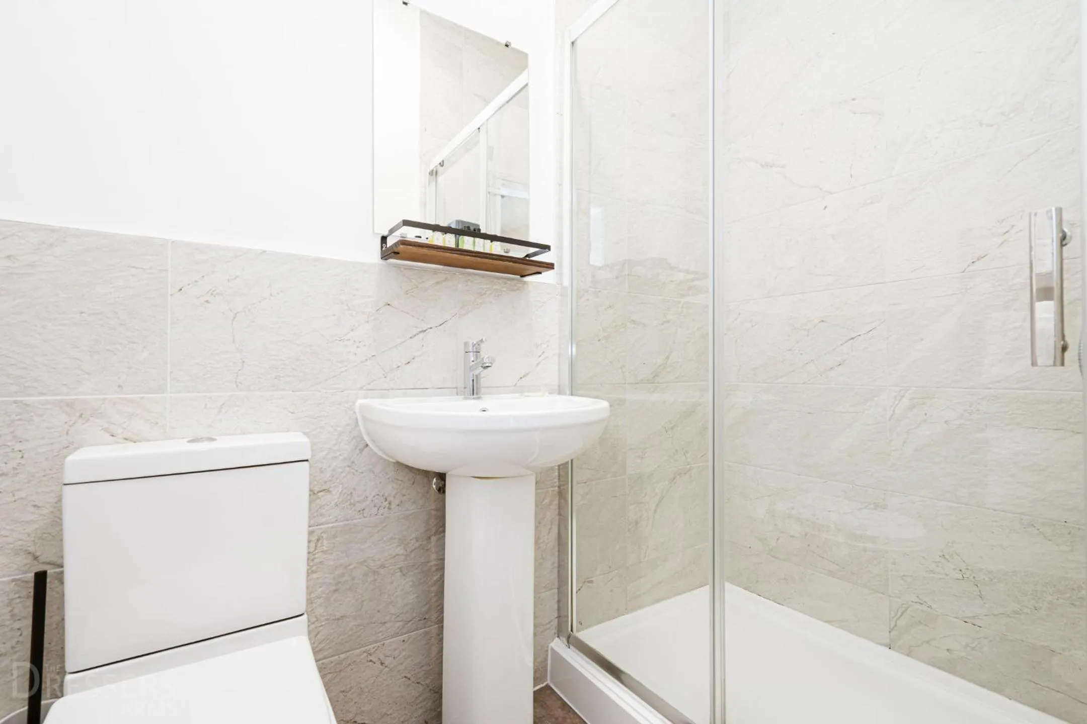 Rooms at The Dressers Arms