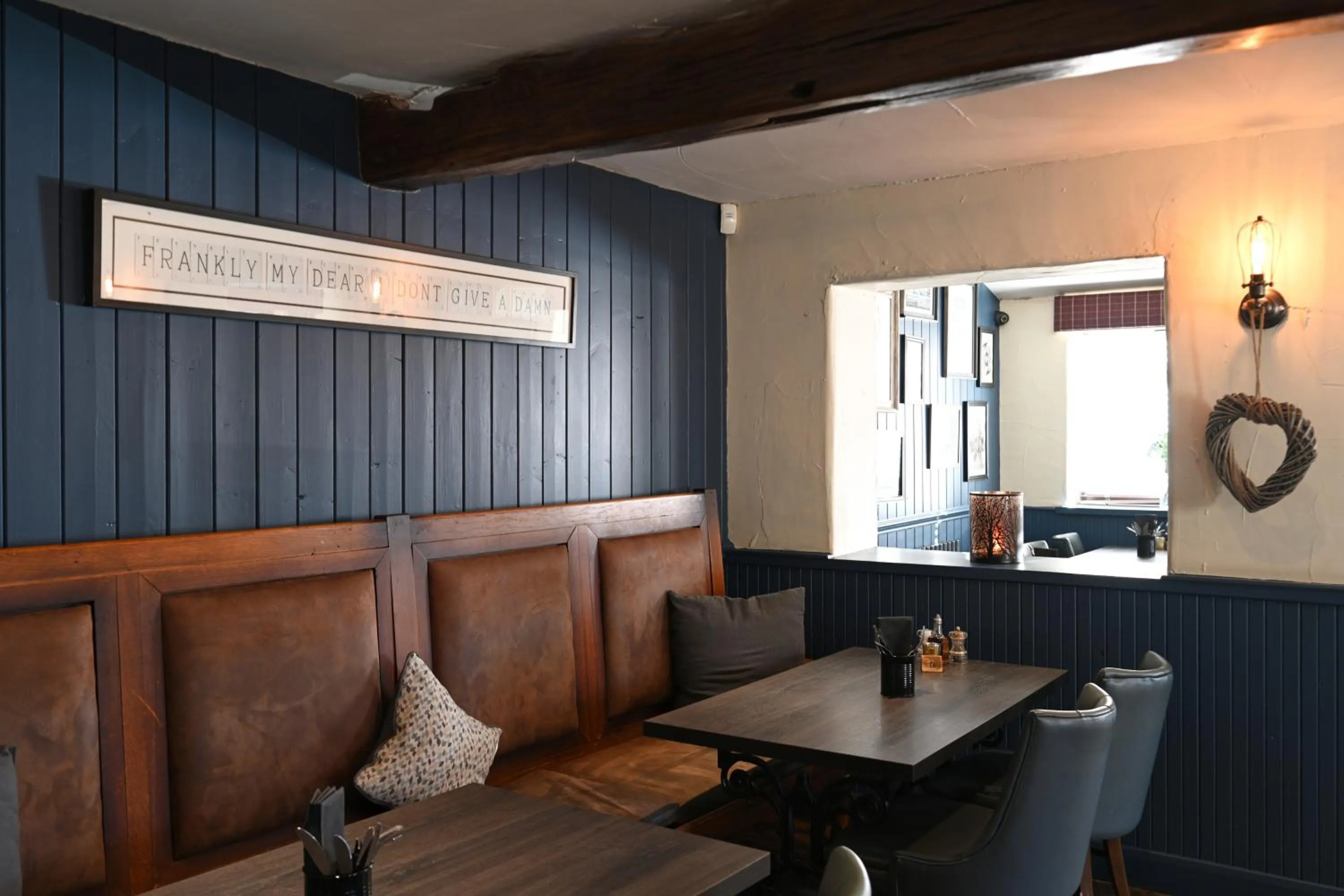 Lounge or bar in Rooms at The Dressers Arms