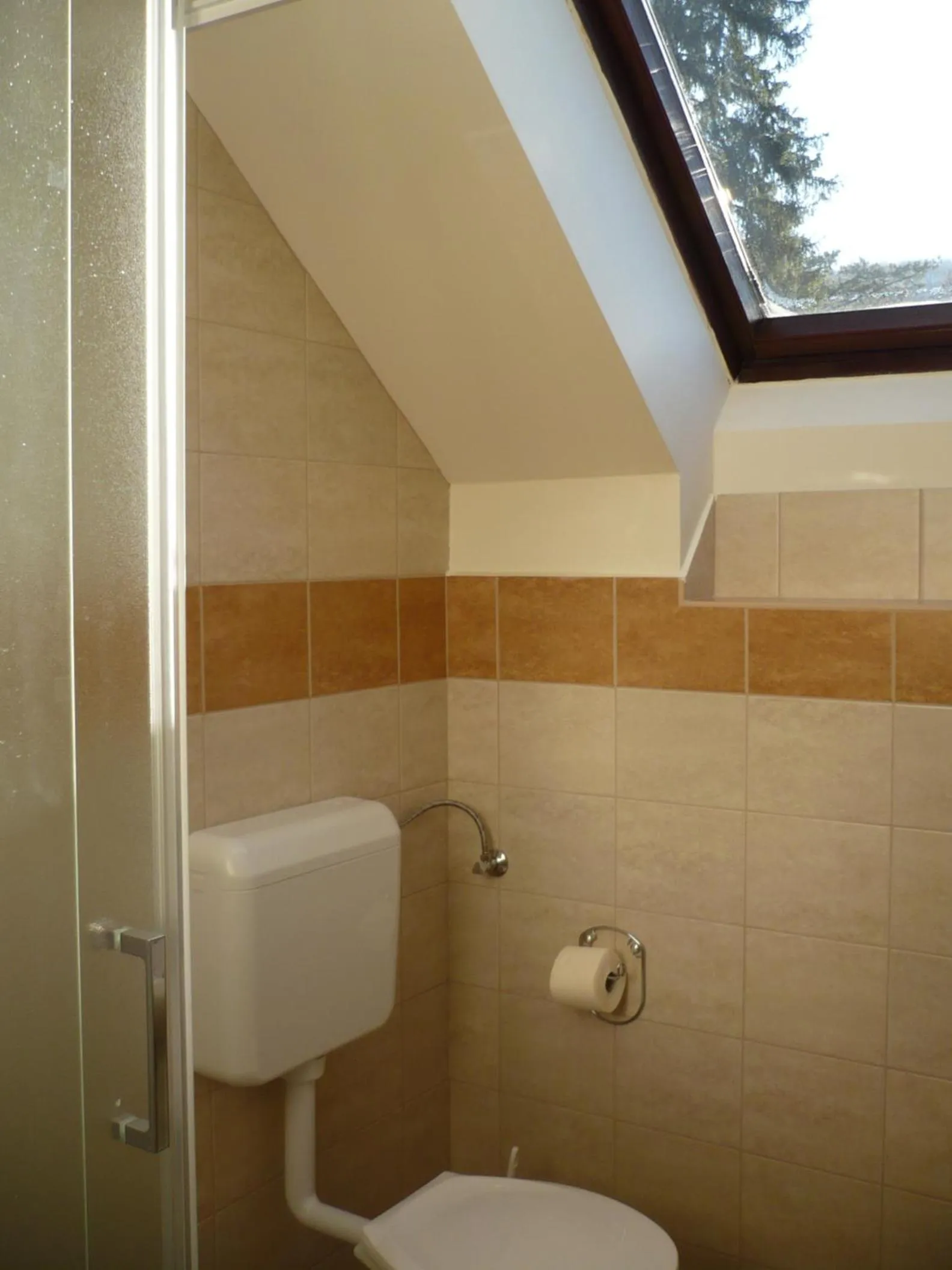 Bathroom in St. Hubertus Étterem és Panzió