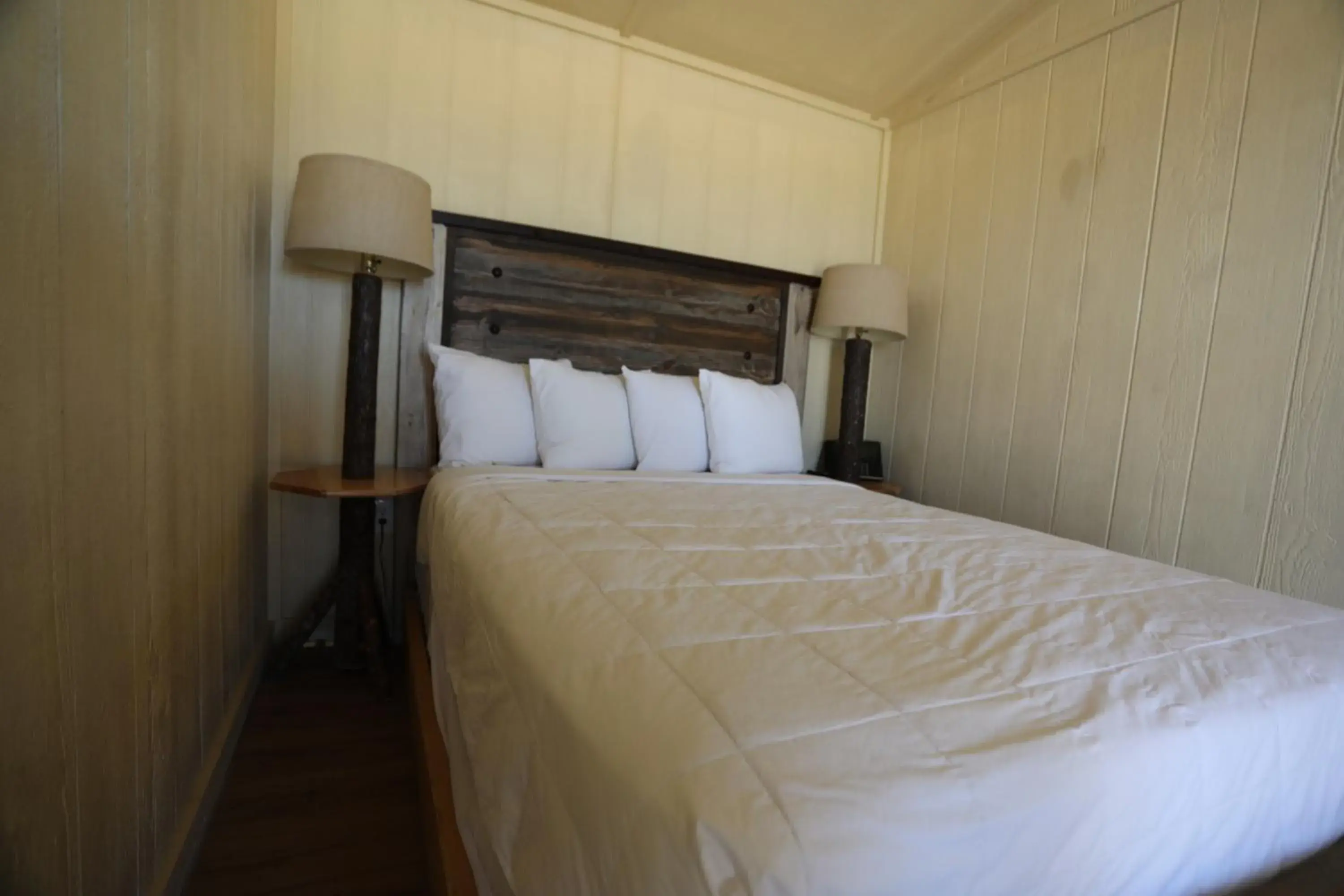Double or Twin Room in Cabins at Grand Canyon West Double or Twin Room in Cabins at Grand Canyon West