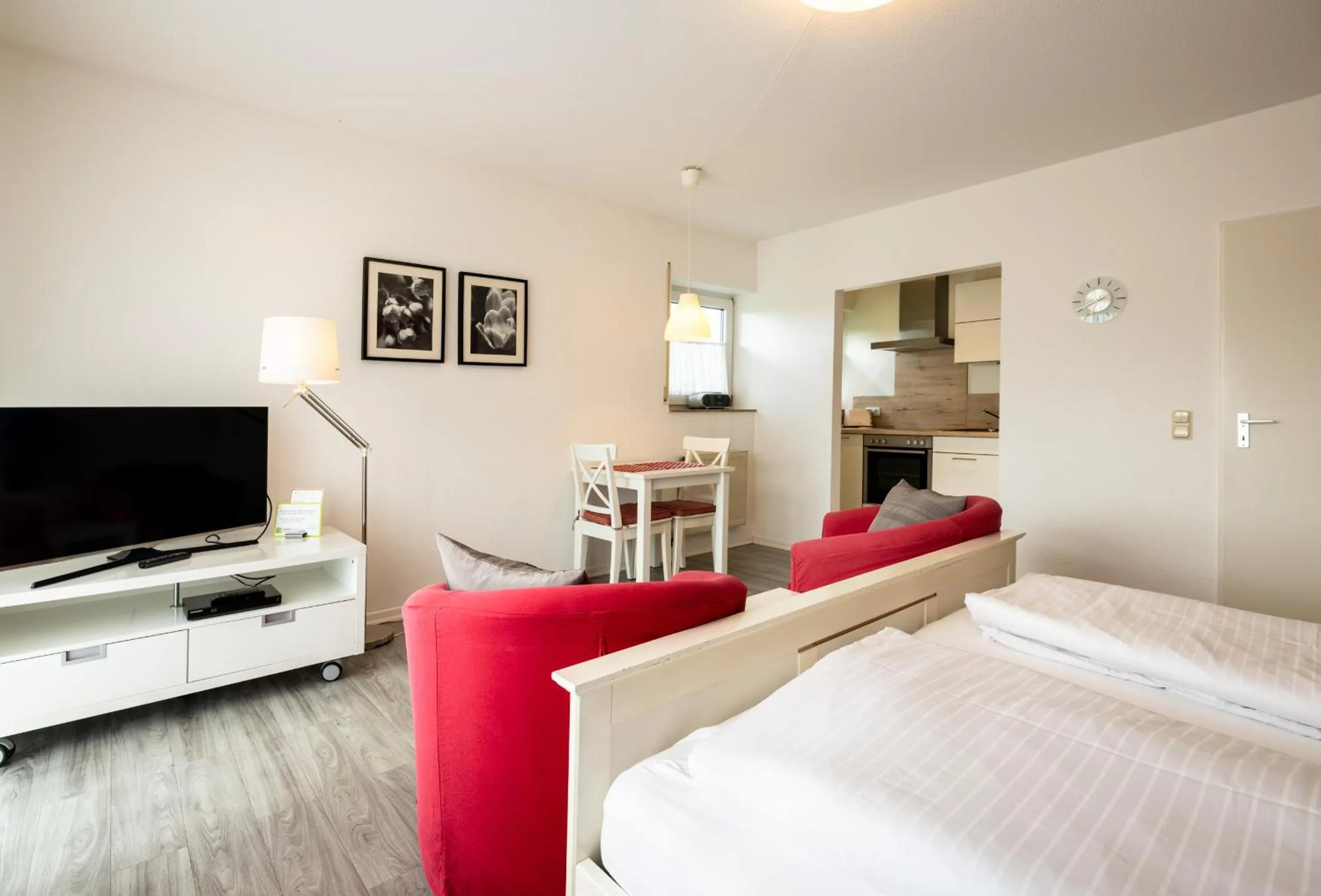 TV and multimedia, Bed in Gemünder Ferienpark Salzberg