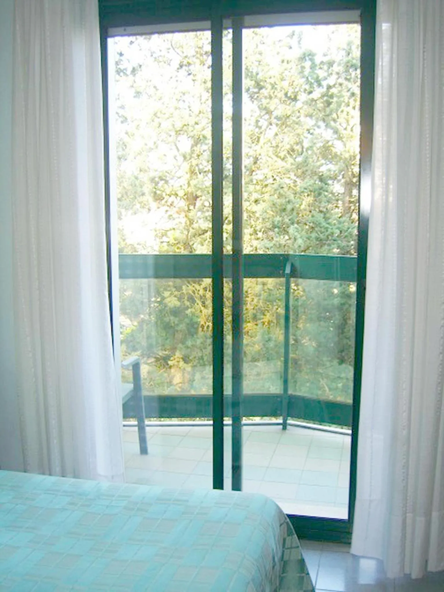 Balcony/Terrace, Bed in New Tiffany's Park