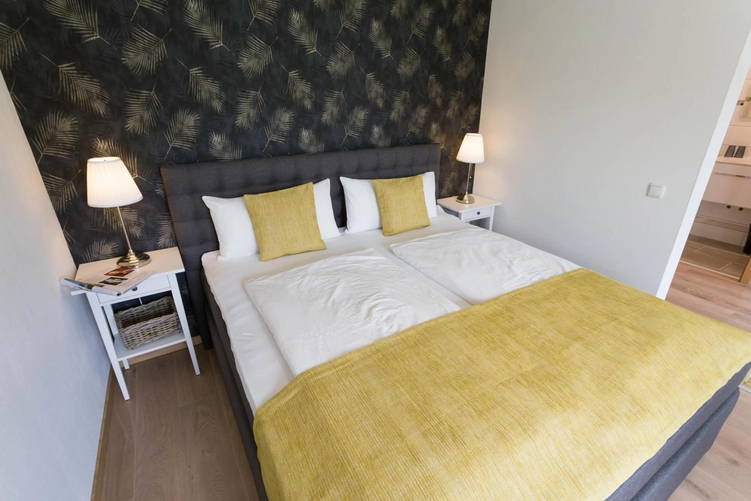 Bedroom, Bed in Hotel Restaurant Sonnenlay