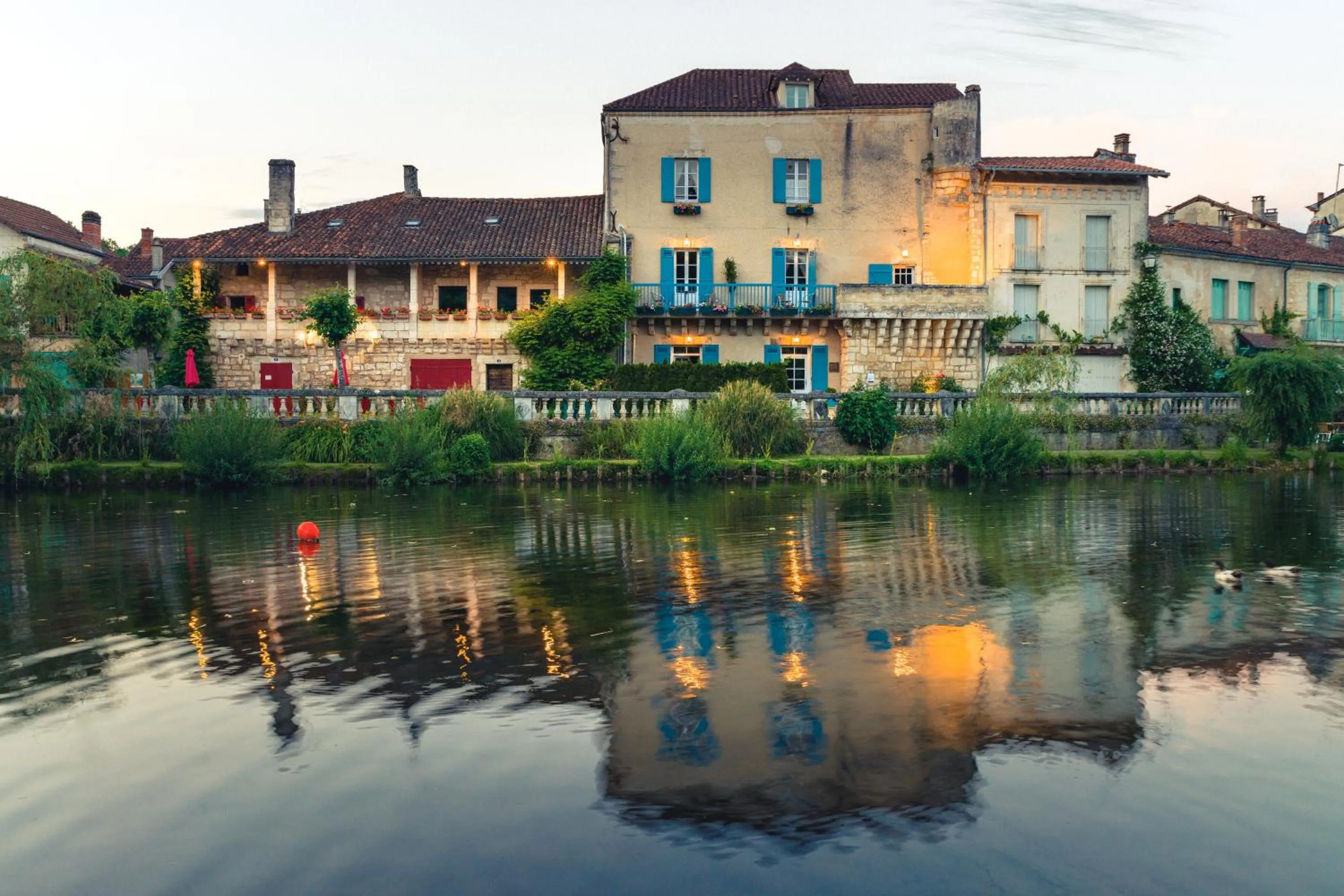 Property building in Moulin de l'Abbaye