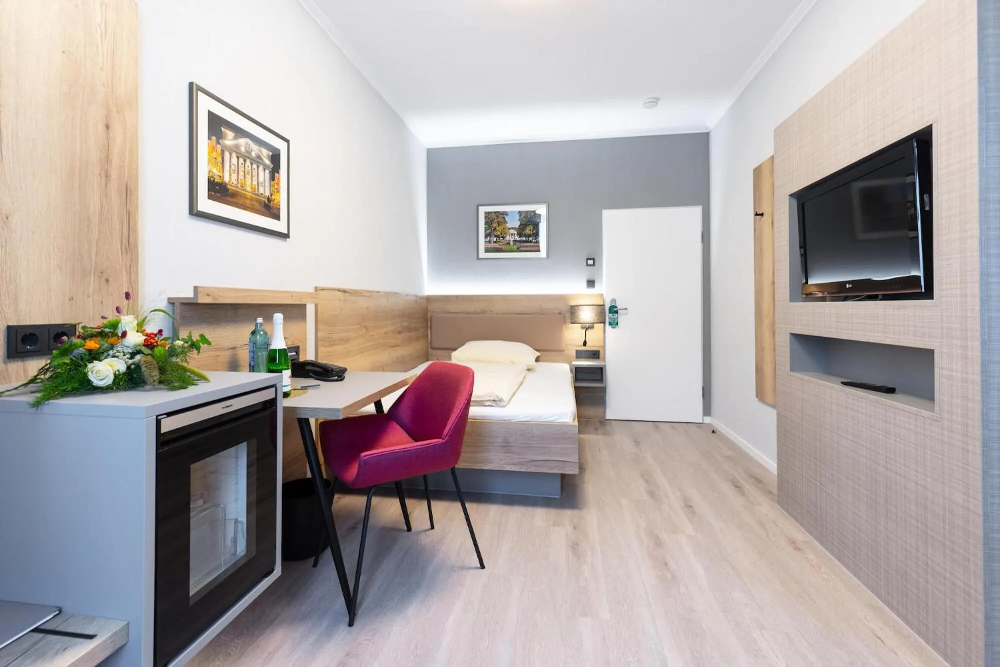 Bed in Hotel Restaurant Bismarckturm