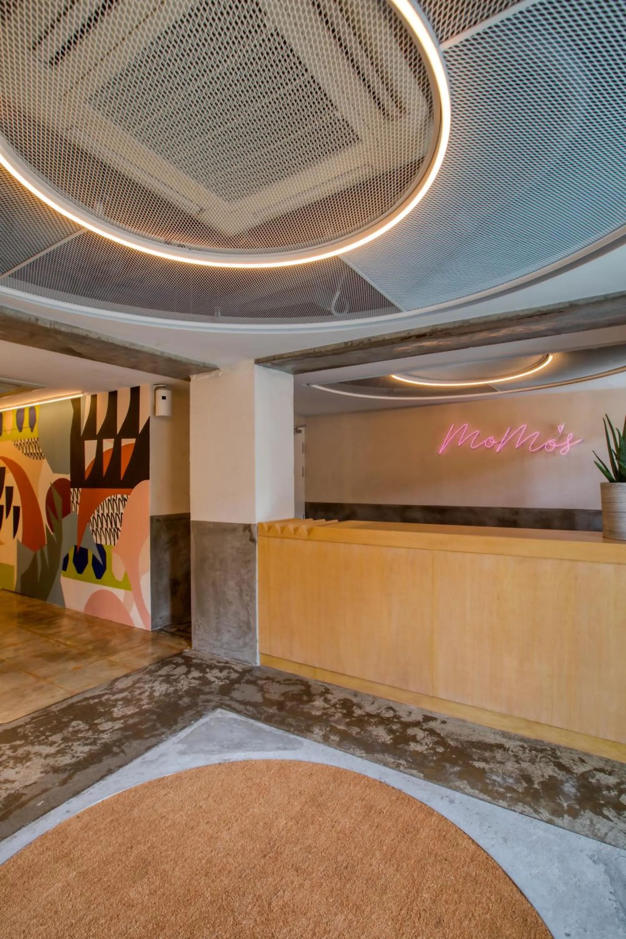 Communal lounge/ TV room in MoMo's Kuala Lumpur