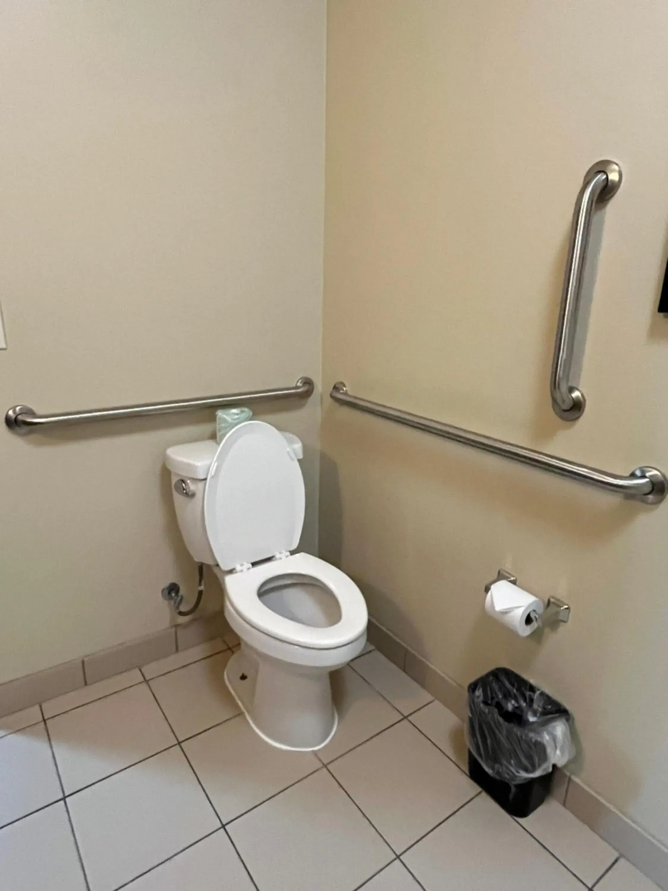 King Room - Hearing Accessible - Non-Smoking in Holiday Inn Express & Suites Deming Mimbres Valley by IHG King Room - Hearing Accessible - Non-Smoking in Holiday Inn Express & Suites Deming Mimbres Valley by IHG