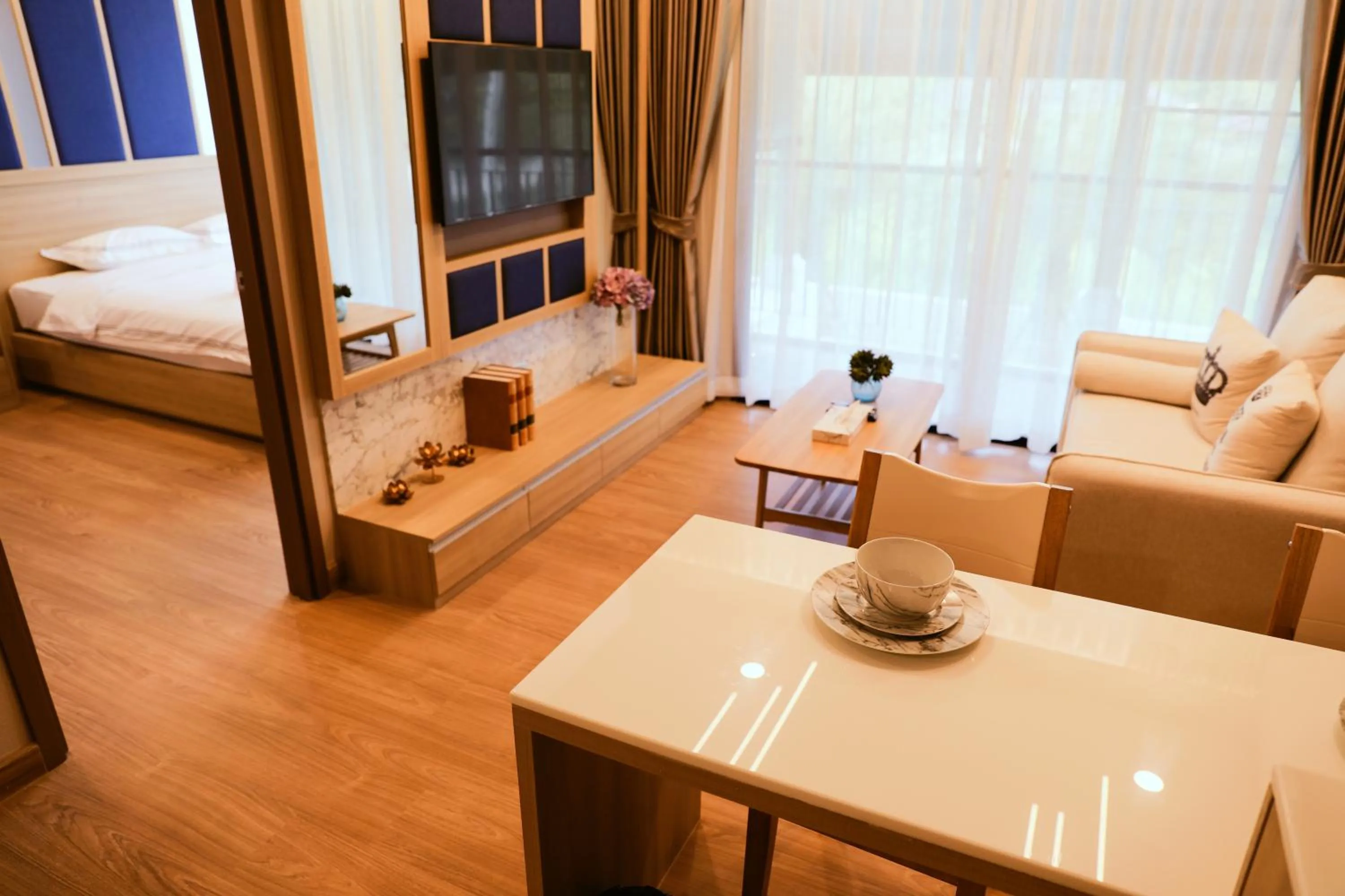 Living room, Bed in Pleasant Chiangmai