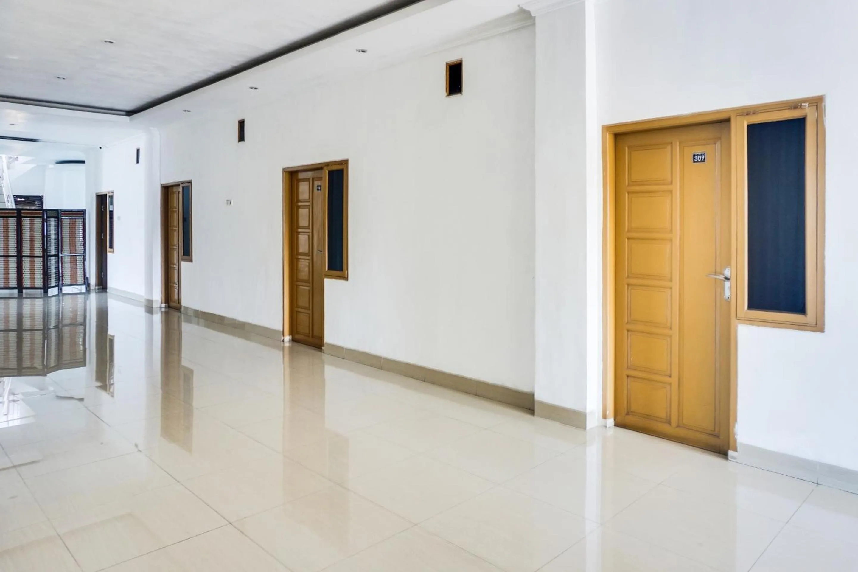 Lobby or reception in OYO Flagship 91534 Wisma Metro Permai