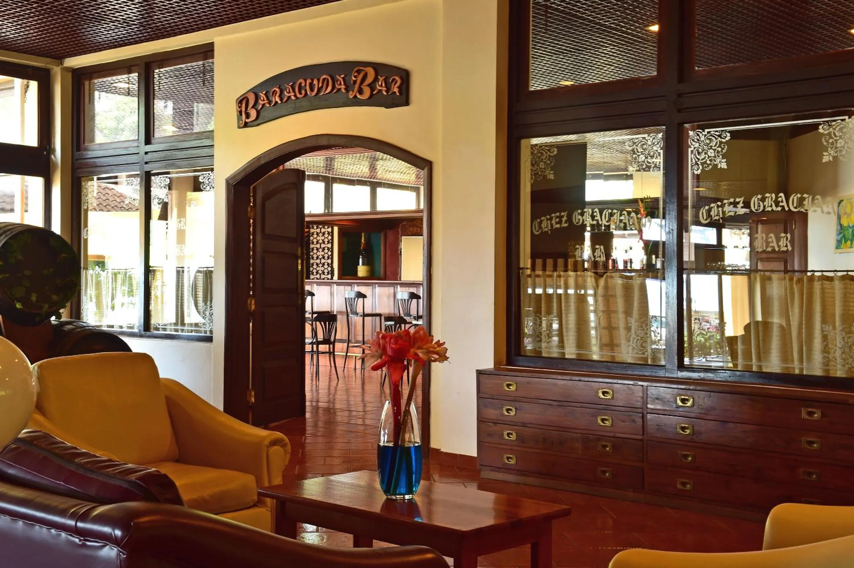 Lounge or bar in Pestana Miramar São Tomé