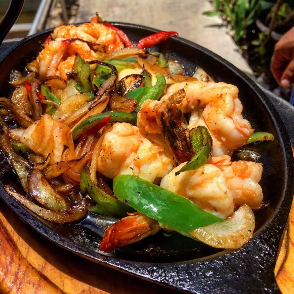 Restaurant/places to eat in Blue Angel Resort