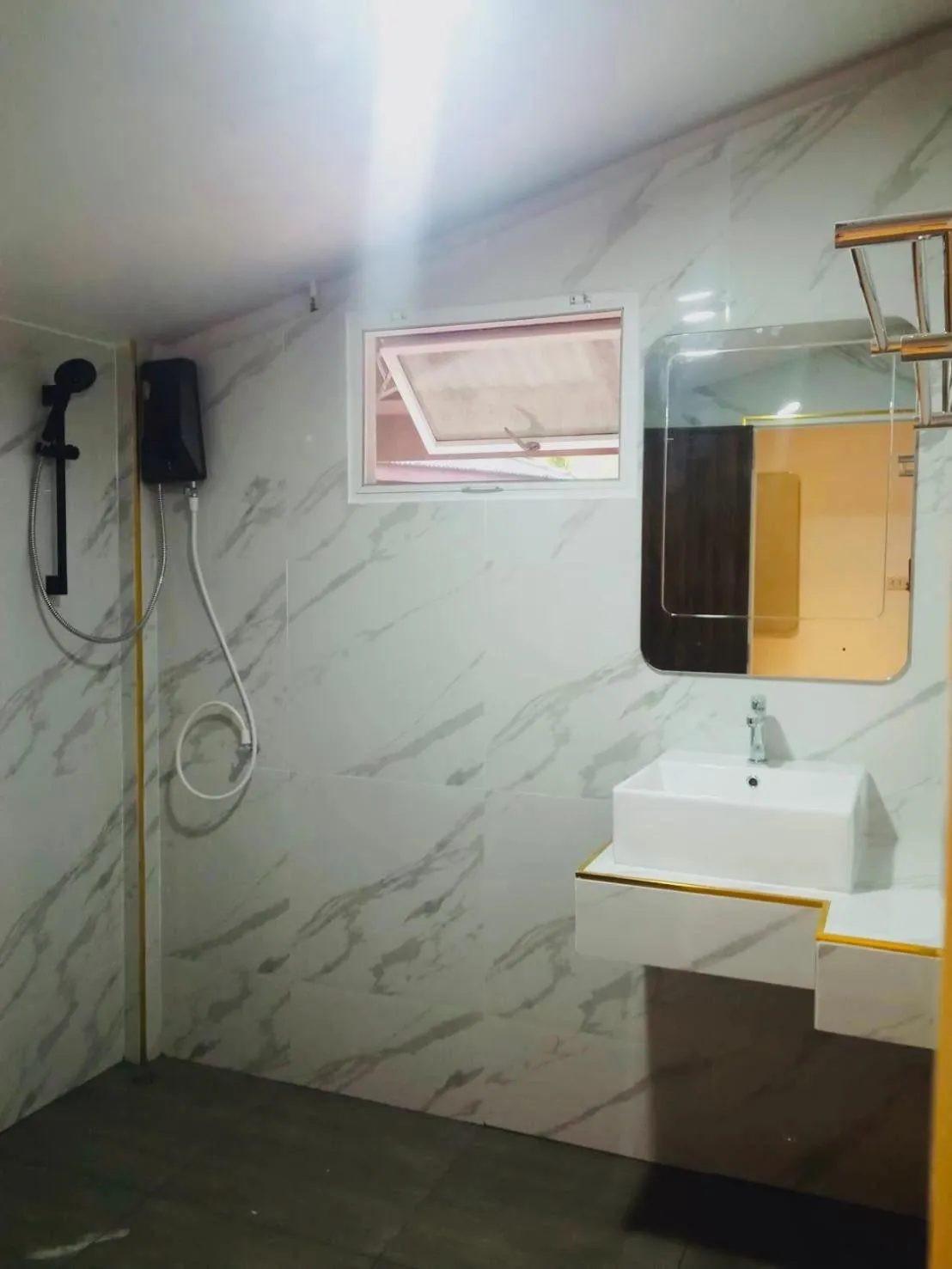 Bathroom in Koh Jum Delight Beach