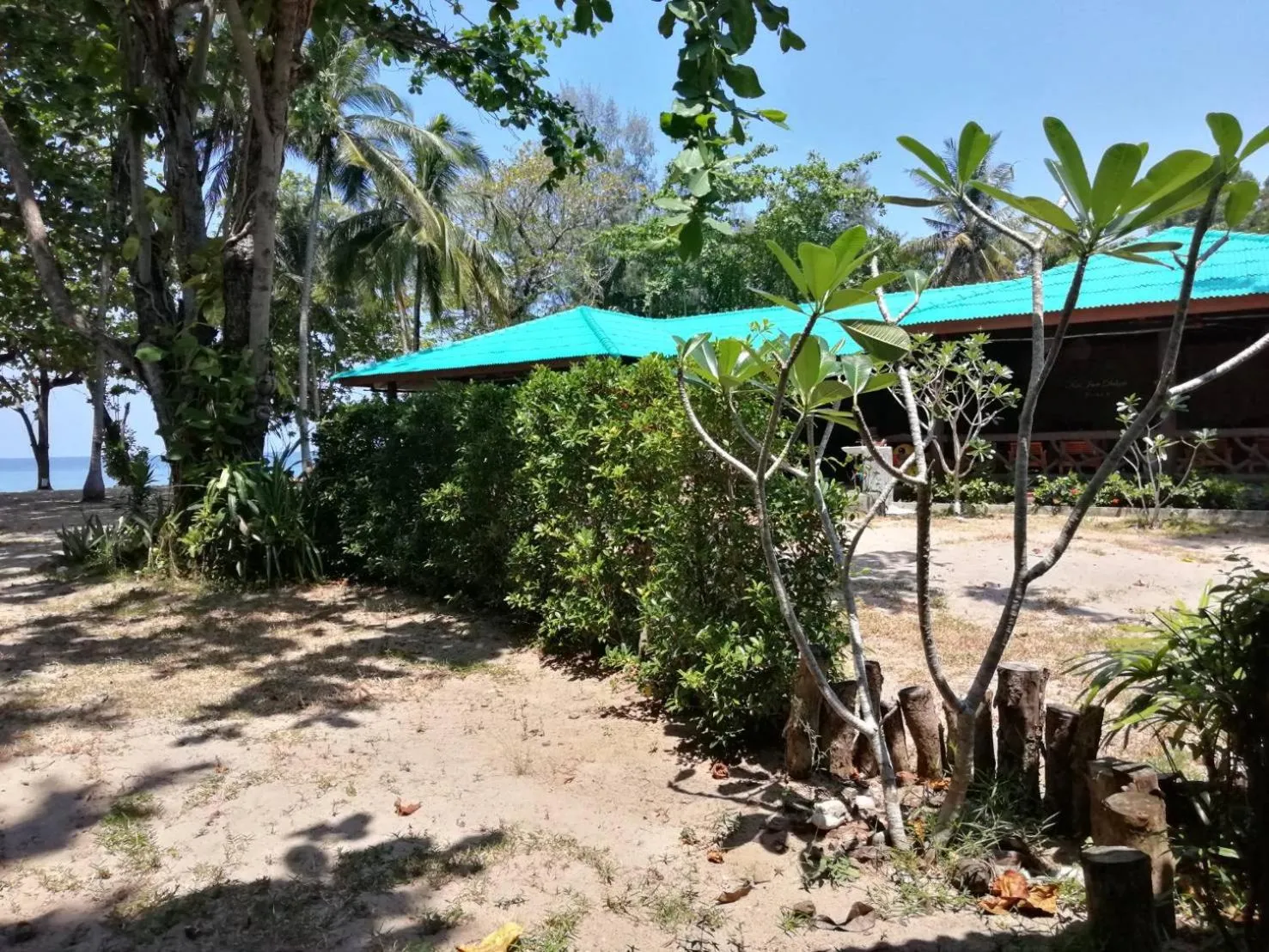 Facade/entrance in Koh Jum Delight Beach