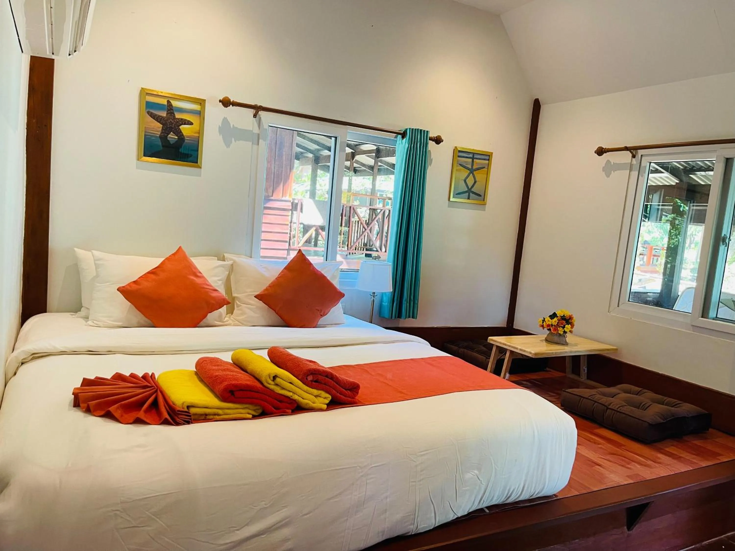 Bedroom, Bed in Koh Jum Delight Beach