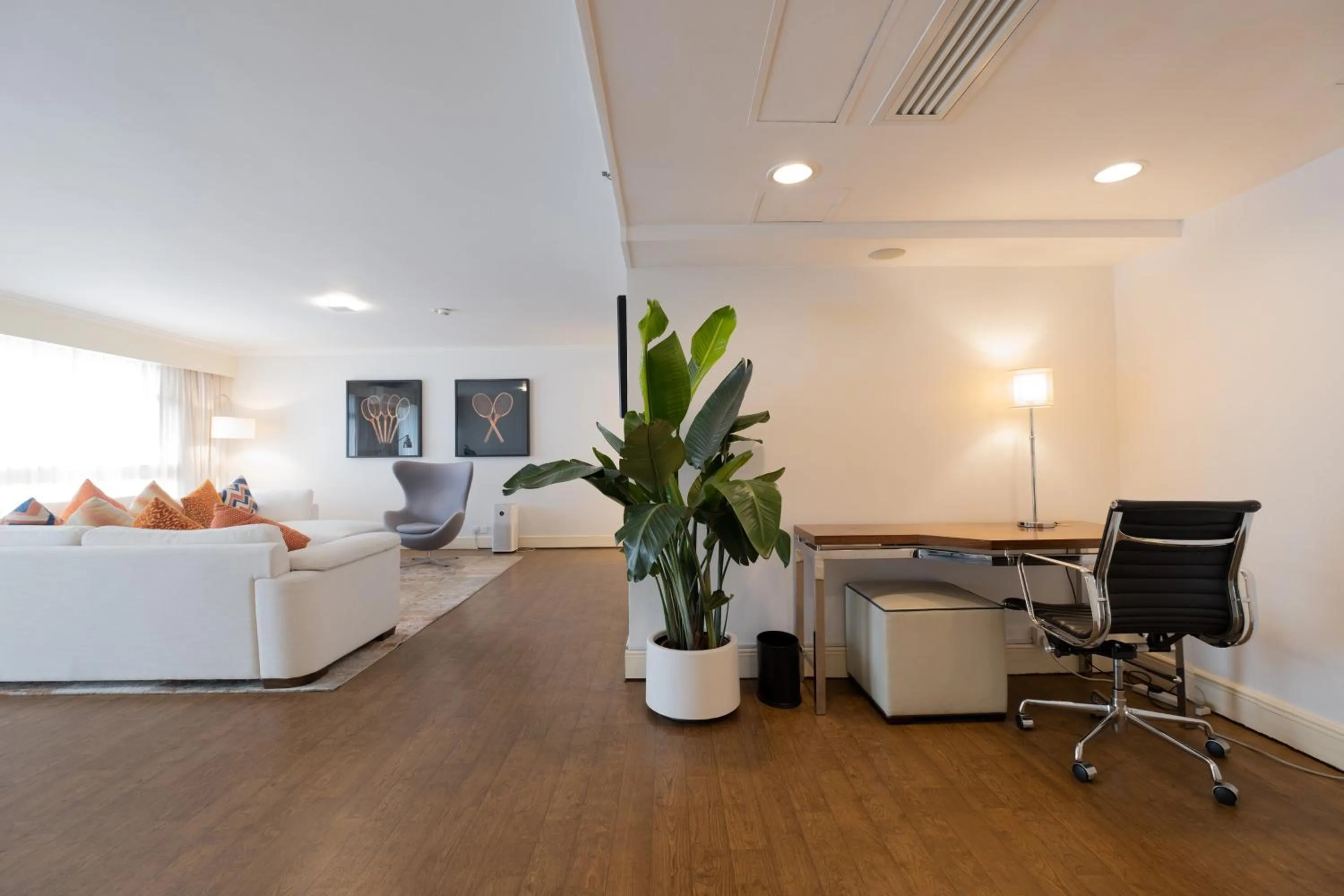 Photo of the whole room in Holiday Inn Golden Mile by IHG