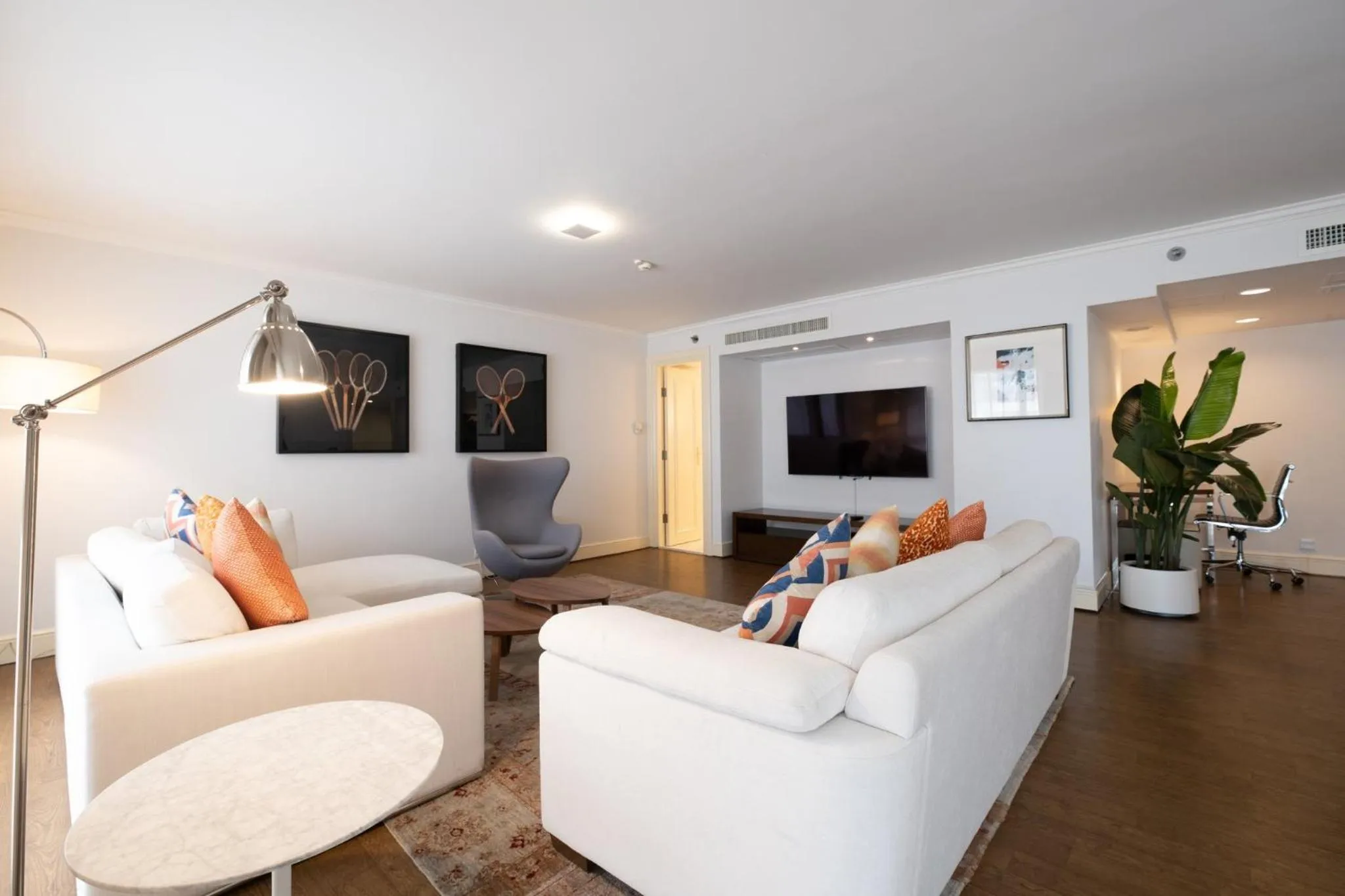 Photo of the whole room in Holiday Inn Golden Mile by IHG