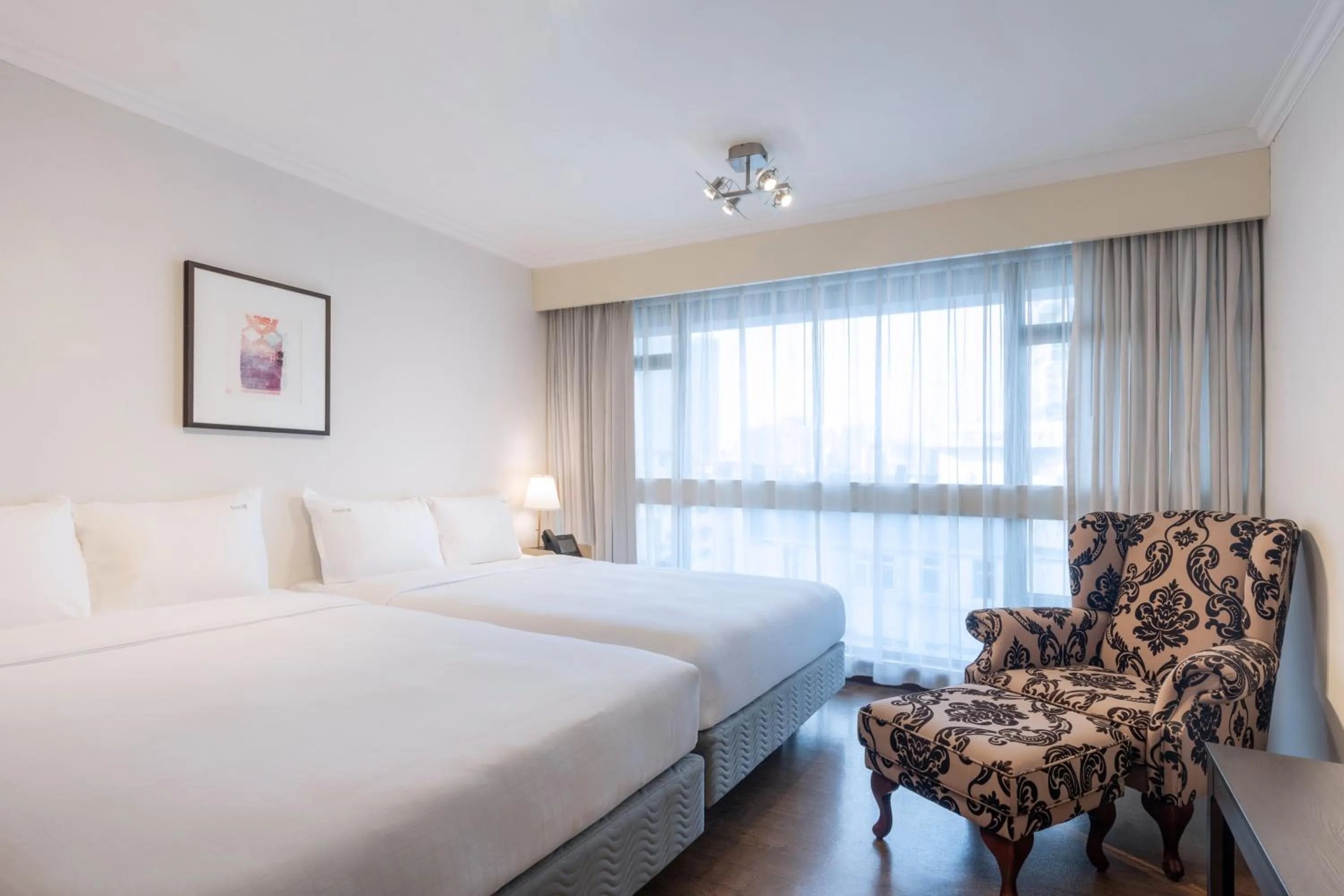 Bedroom, Bed in Holiday Inn Golden Mile by IHG