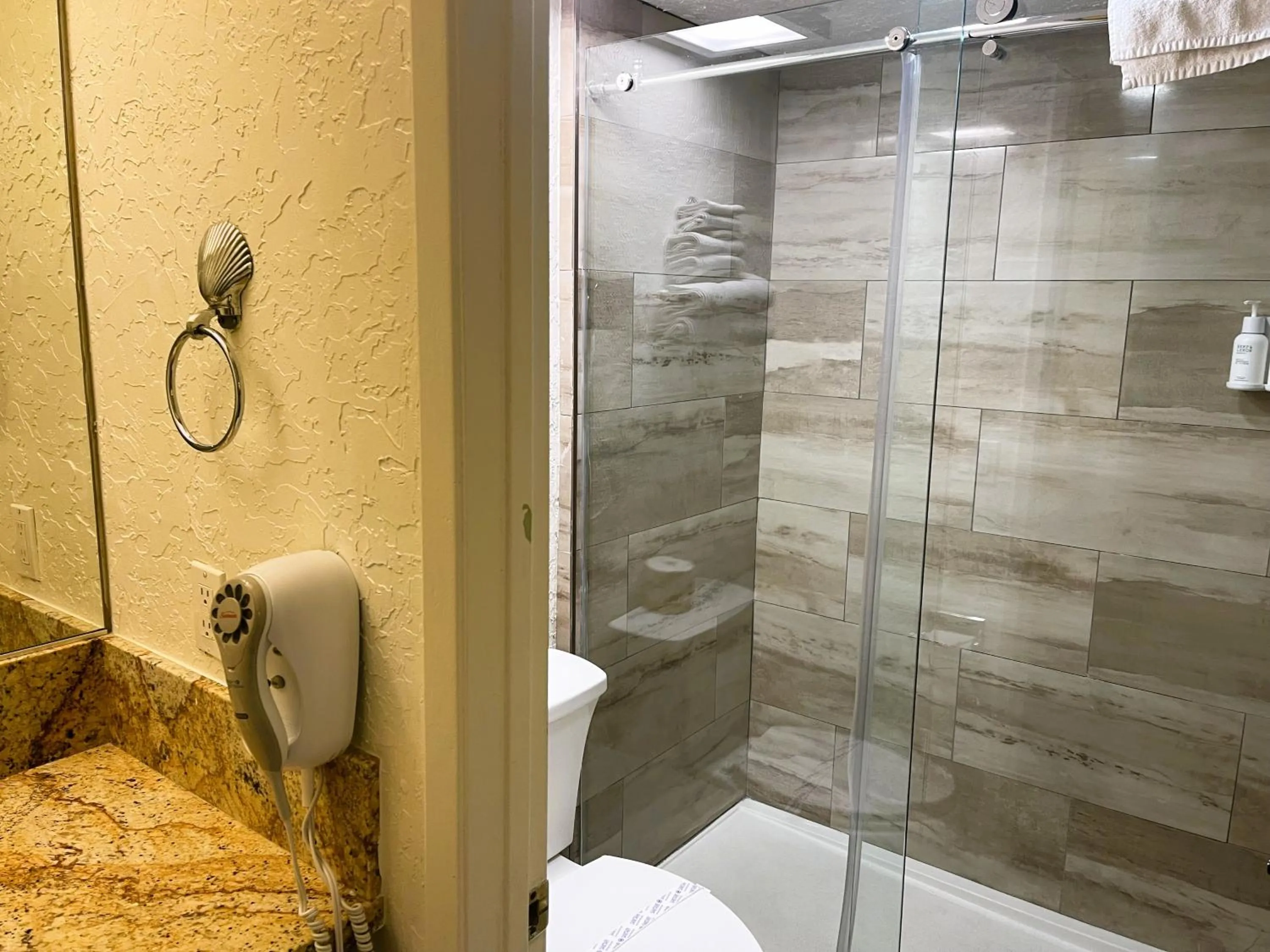 Americas Best Value Inn and Suites -Yucca Valley