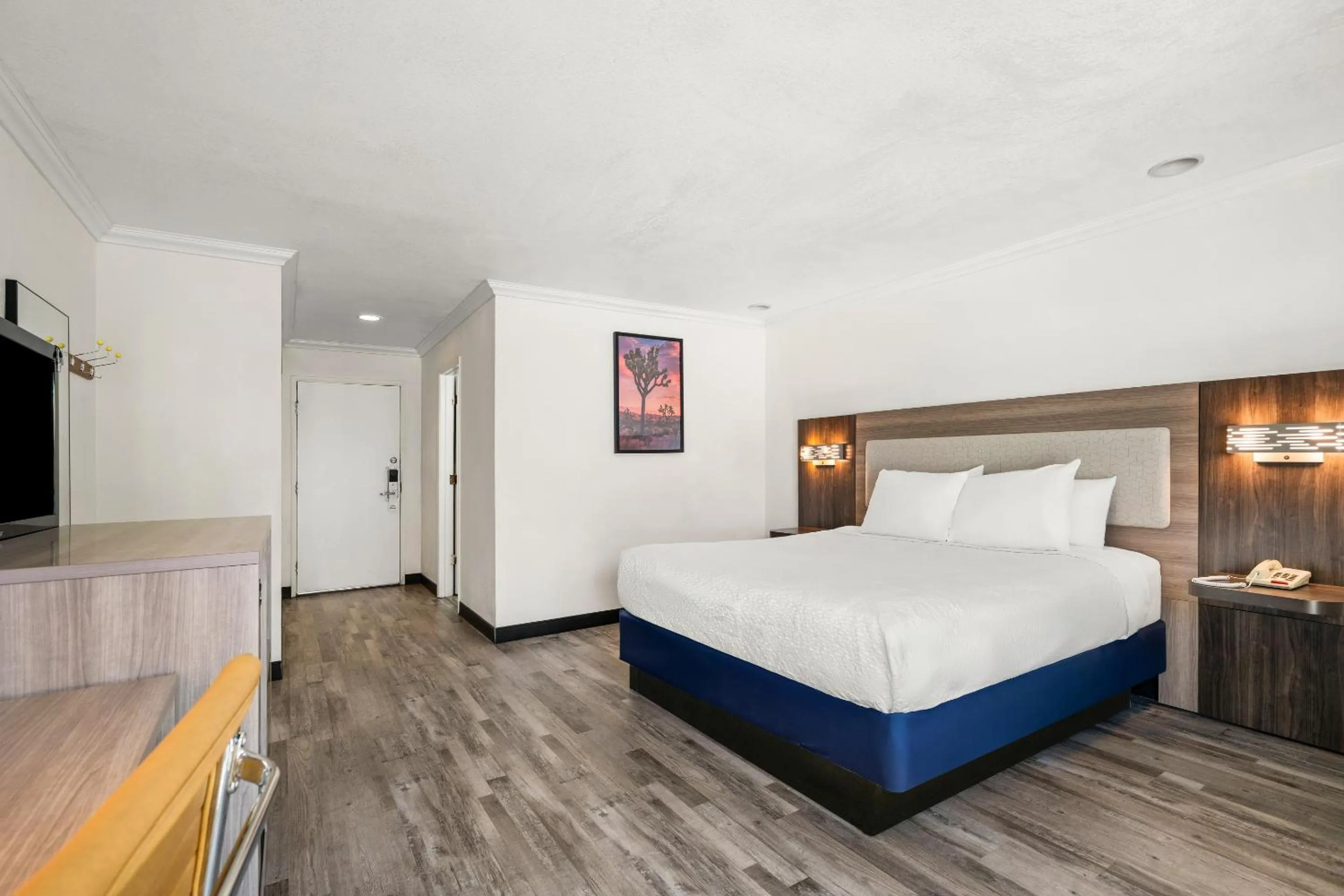 Bed in Americas Best Value Inn and Suites -Yucca Valley