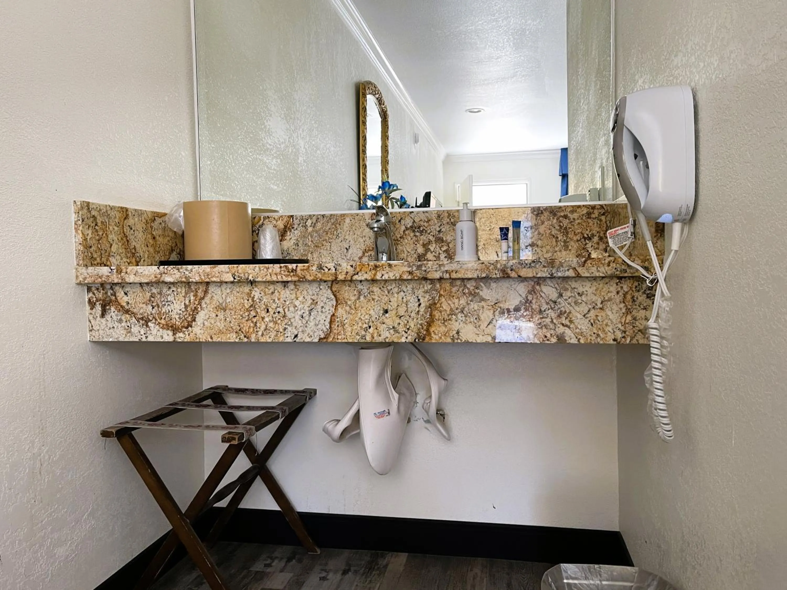 Americas Best Value Inn and Suites -Yucca Valley