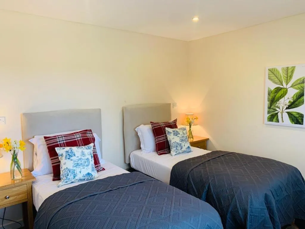 Bed in George & Dragon Country Pub & Hotel Wolverton Townsend