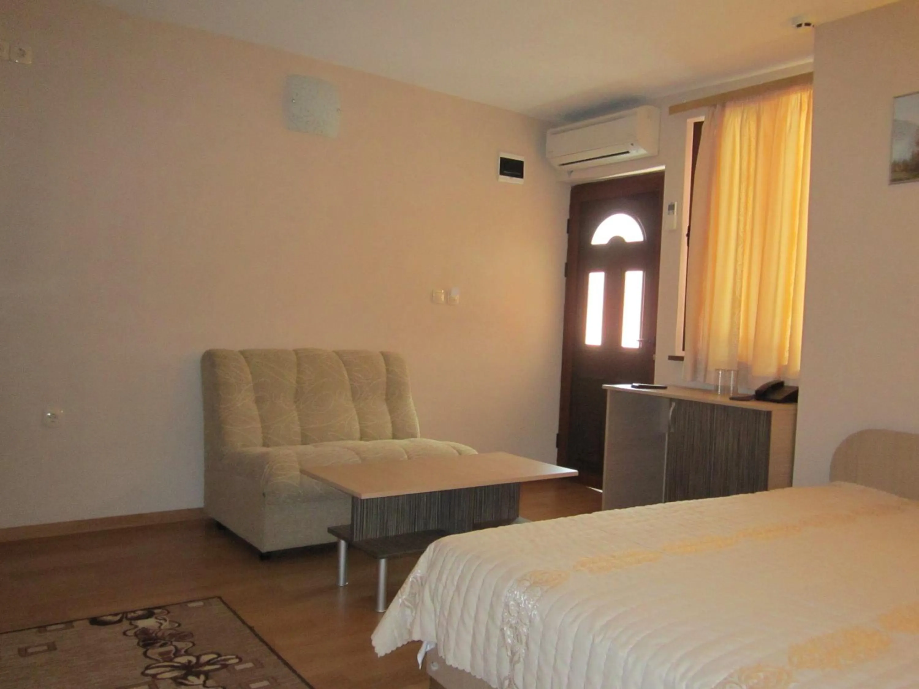 Photo of the whole room, Bed in Hotel Fantasy