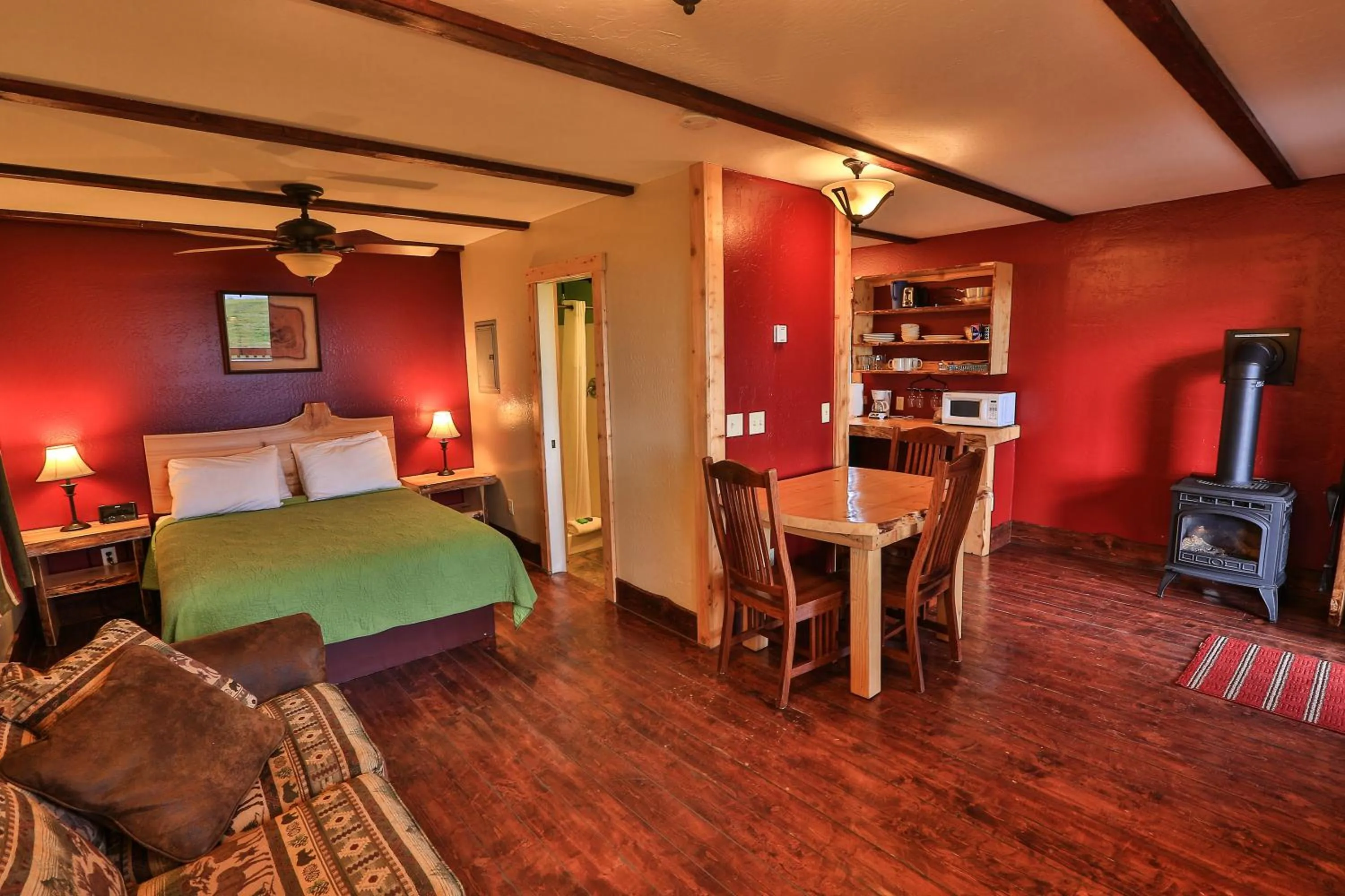 Photo of the whole room in Kenai Peninsula Suites