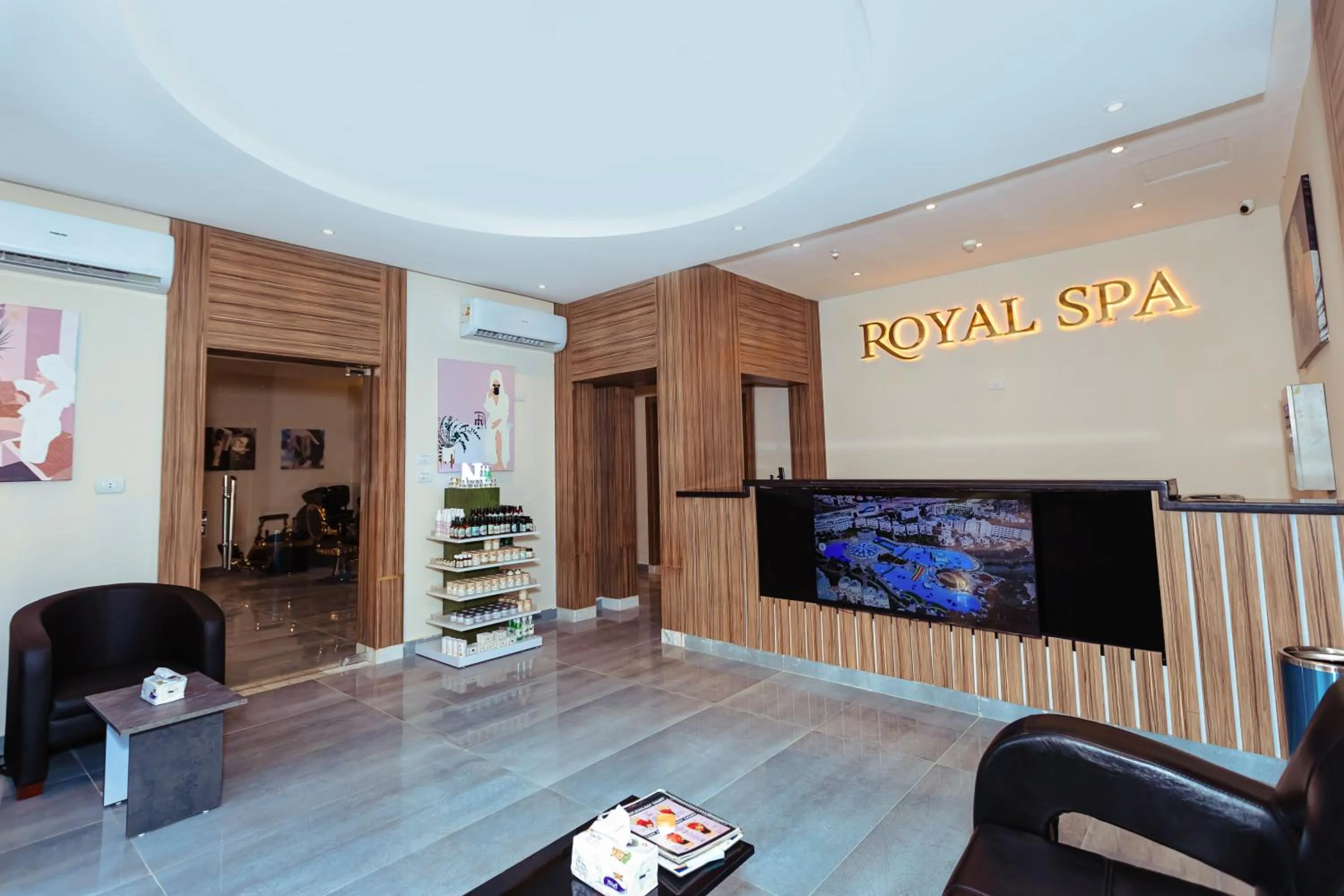 Royal Lagoons Resort & Aqua Park Families and Couples Only