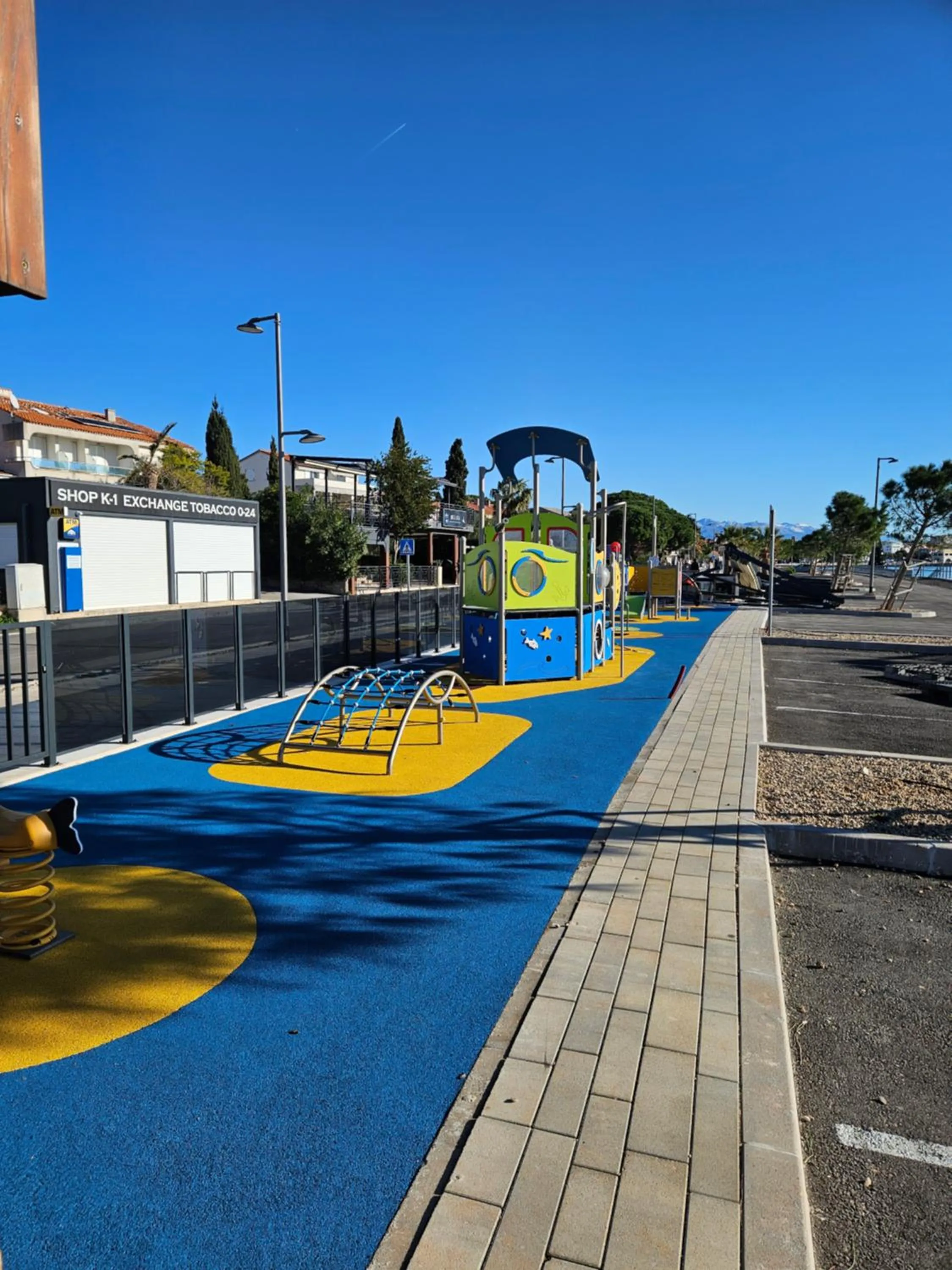 Neighbourhood in Kristal Paris Resort