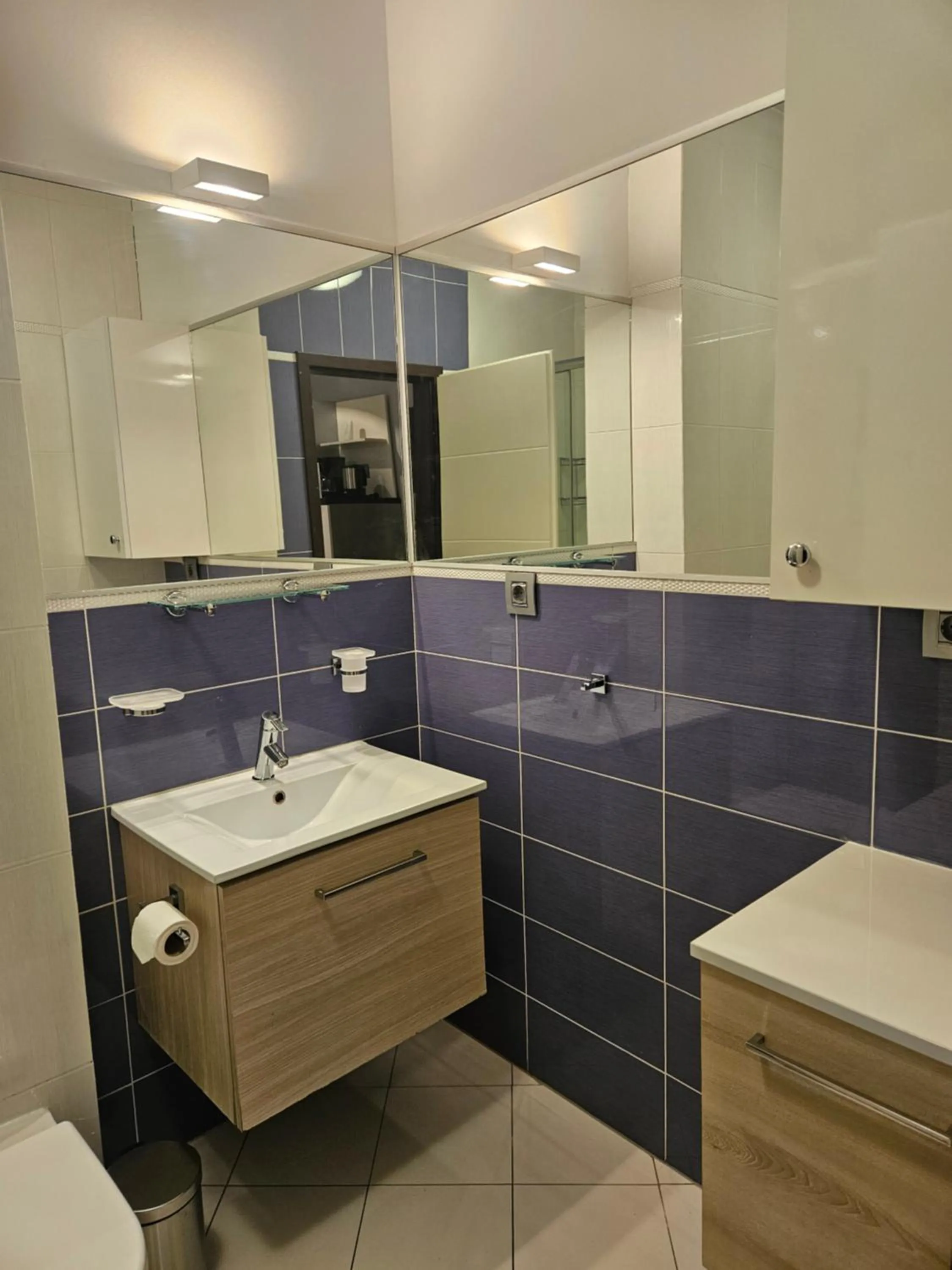 Bathroom in Kristal Paris Resort