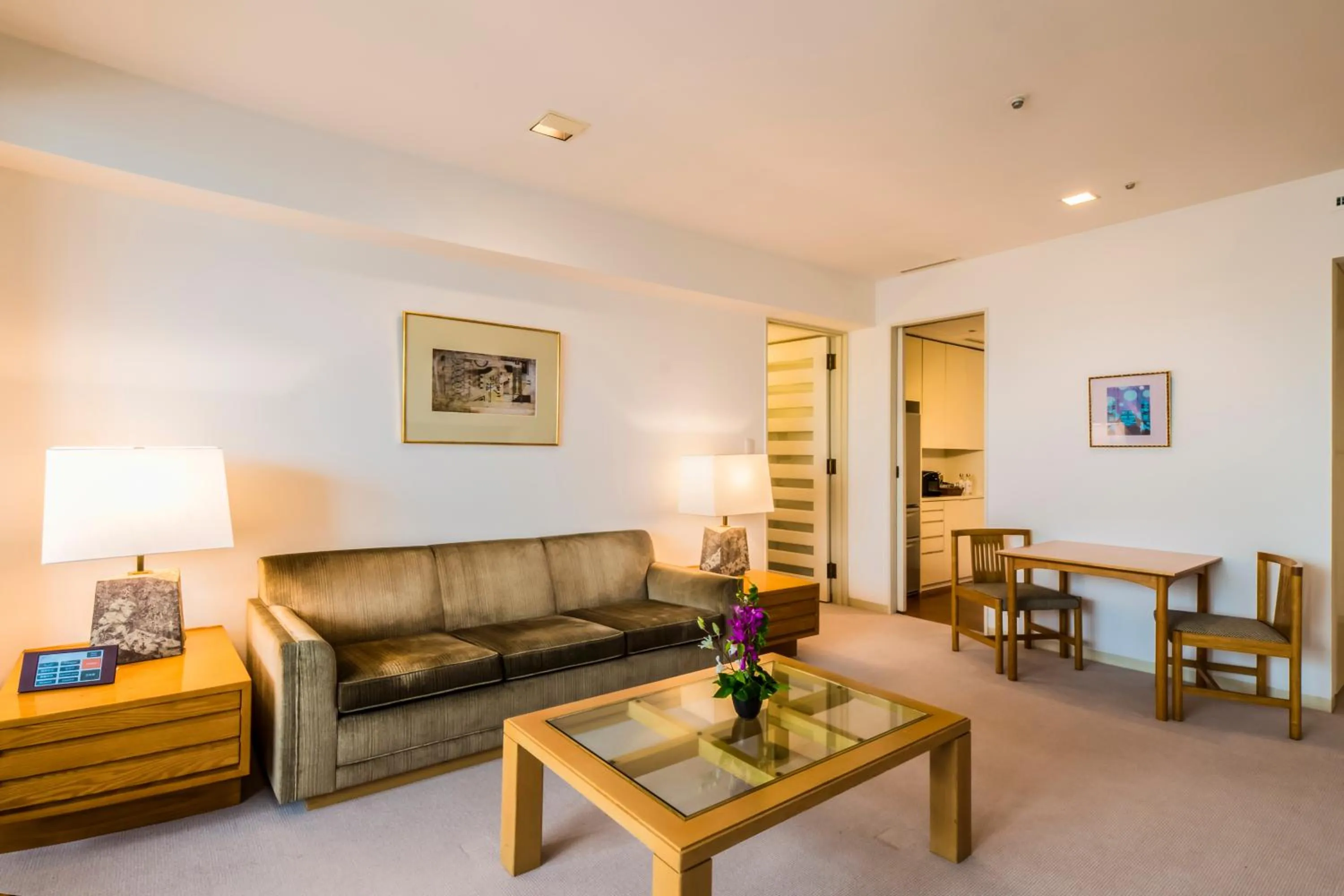 Photo of the whole room in Imperial Hotel Tokyo