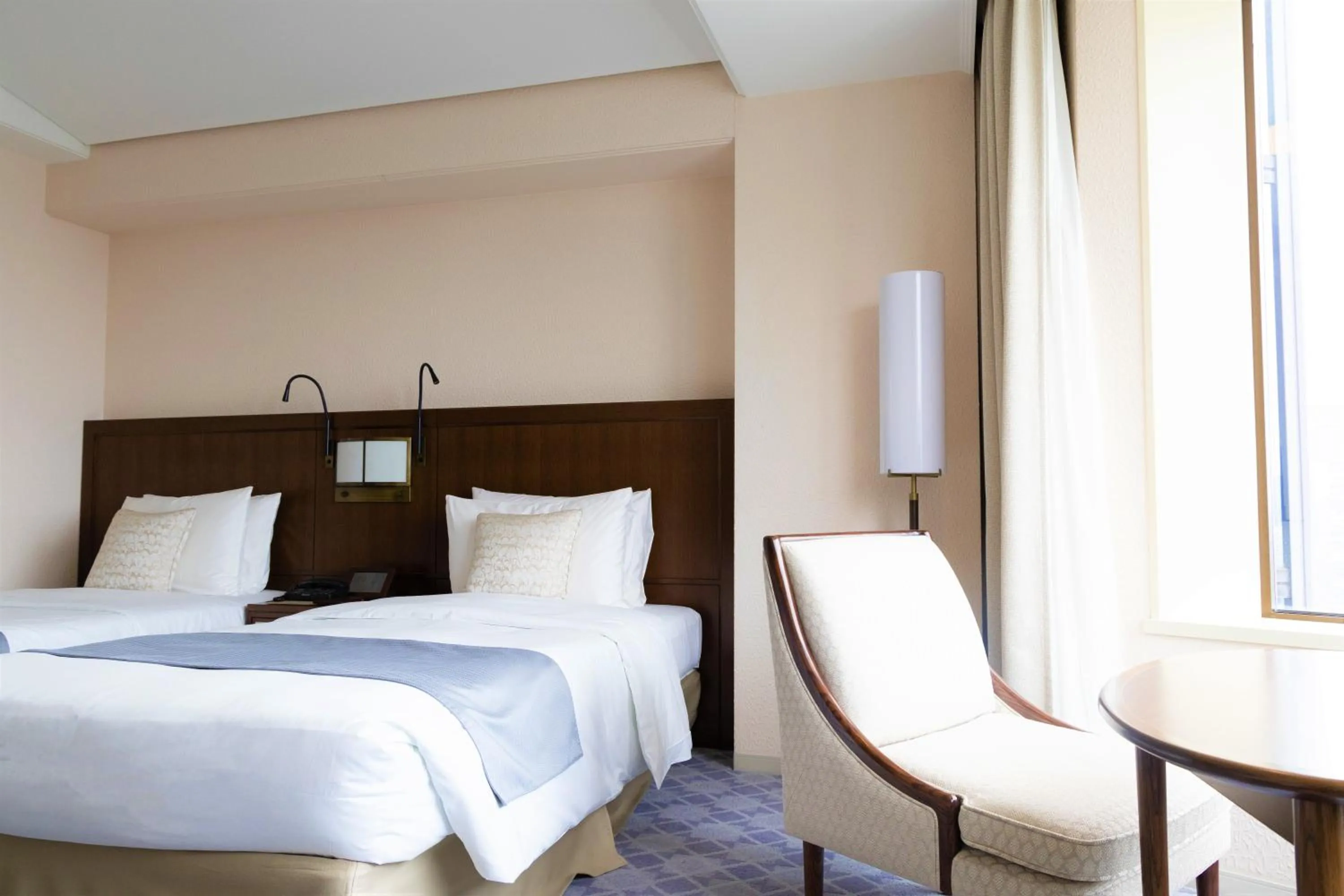 Tower Building Standard Twin in Imperial Hotel Tokyo