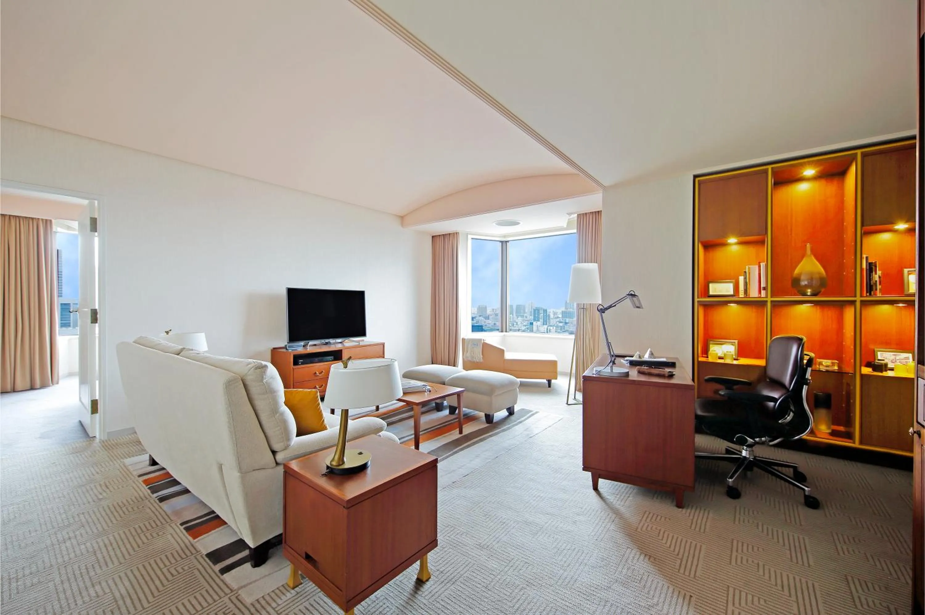 Photo of the whole room in Imperial Hotel Tokyo