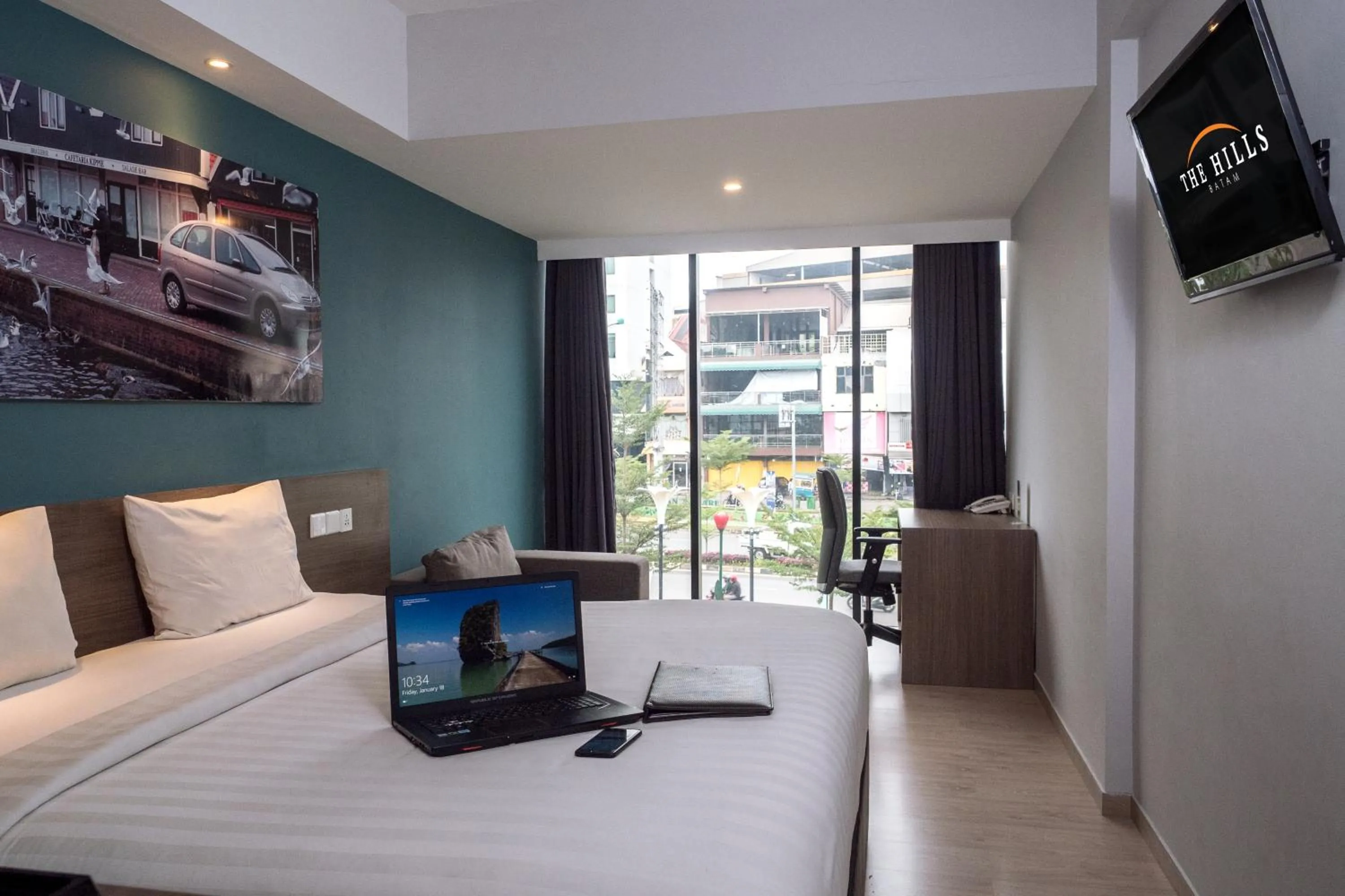 Photo of the whole room, Bed in The Hills Batam