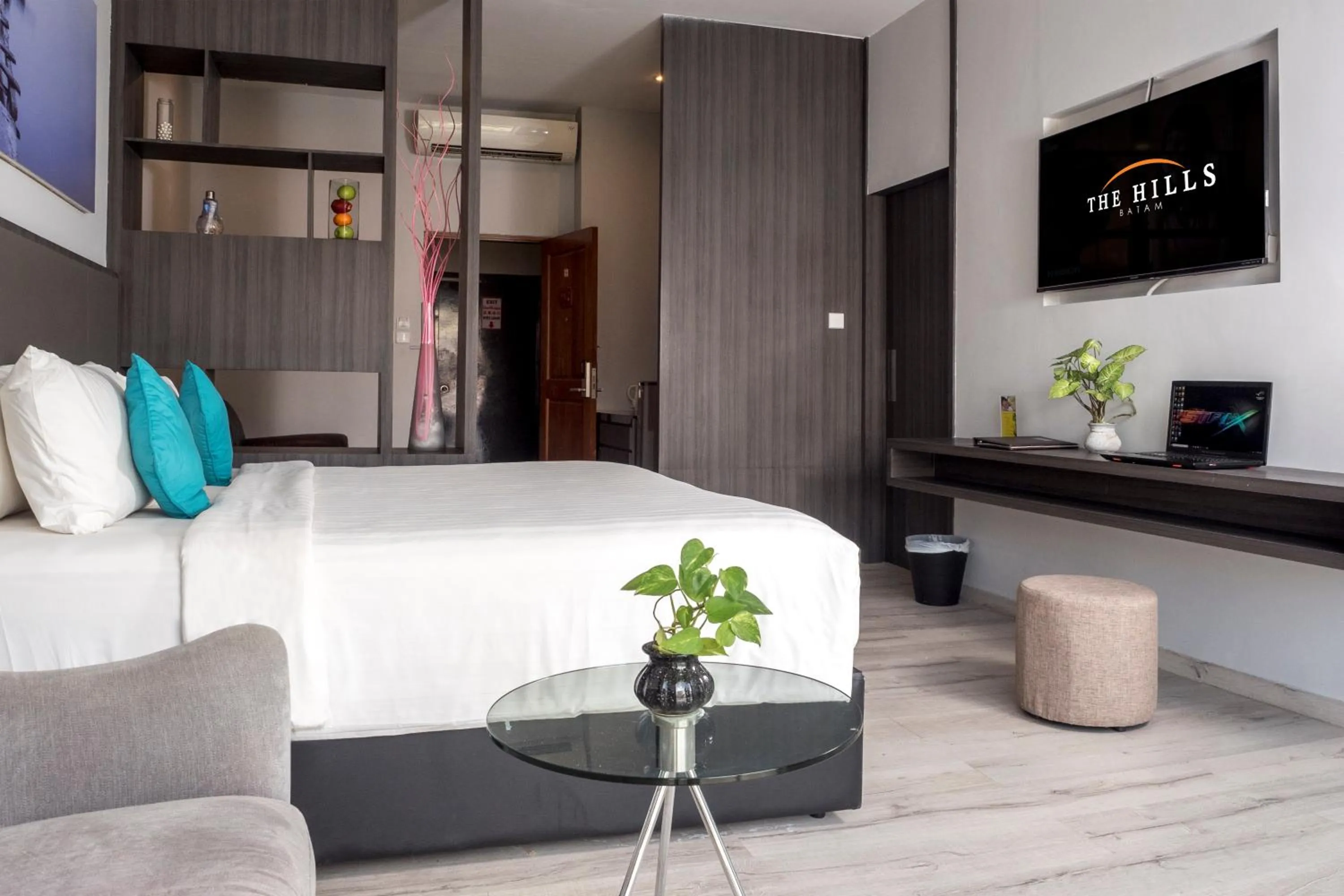 Photo of the whole room in The Hills Batam