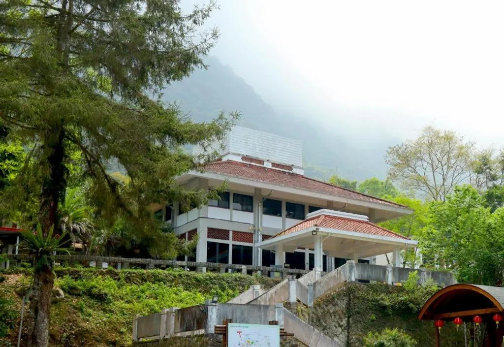 Property building in Howard Resort Xitou