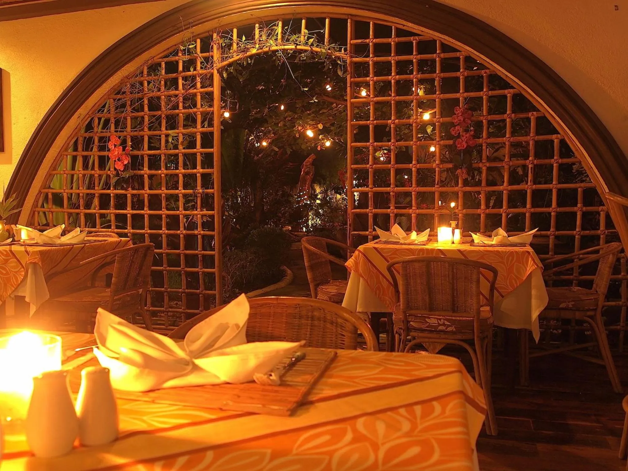 Restaurant/places to eat in Floral Villarosa