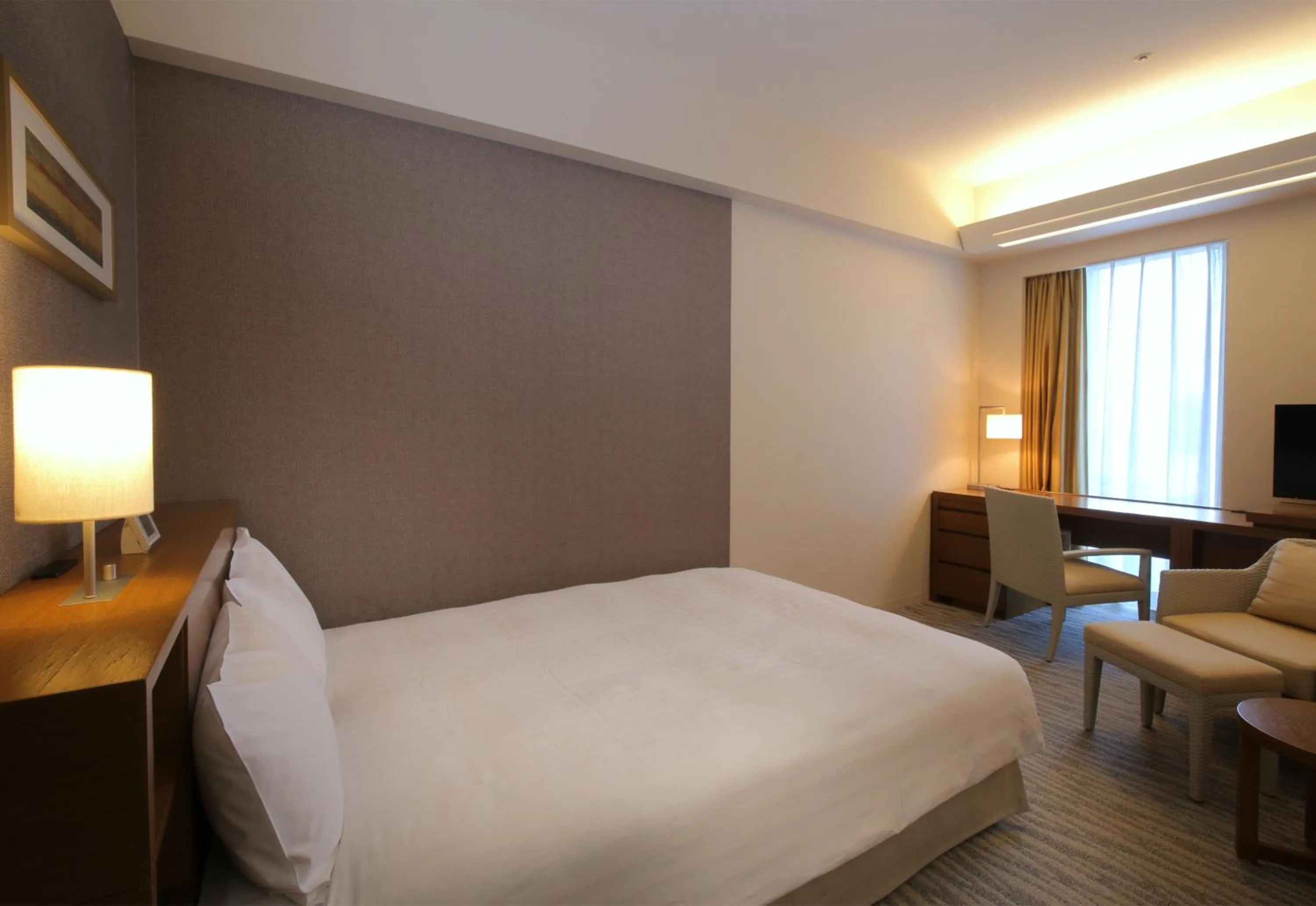 Photo of the whole room, Bed in Odakyu Hotel Century Sagami Ono