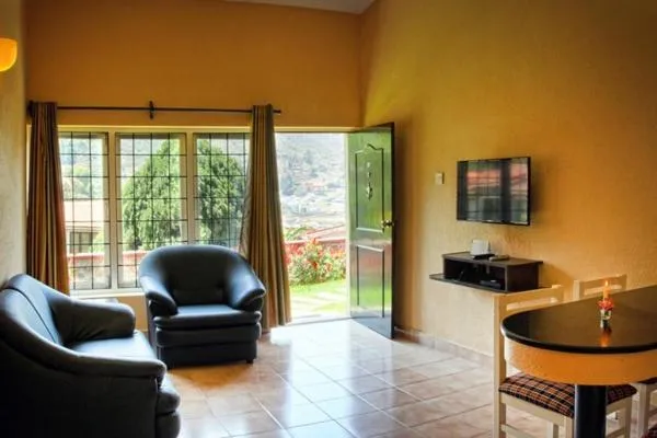 Living room in Green Pastures - A Hill Country Resort