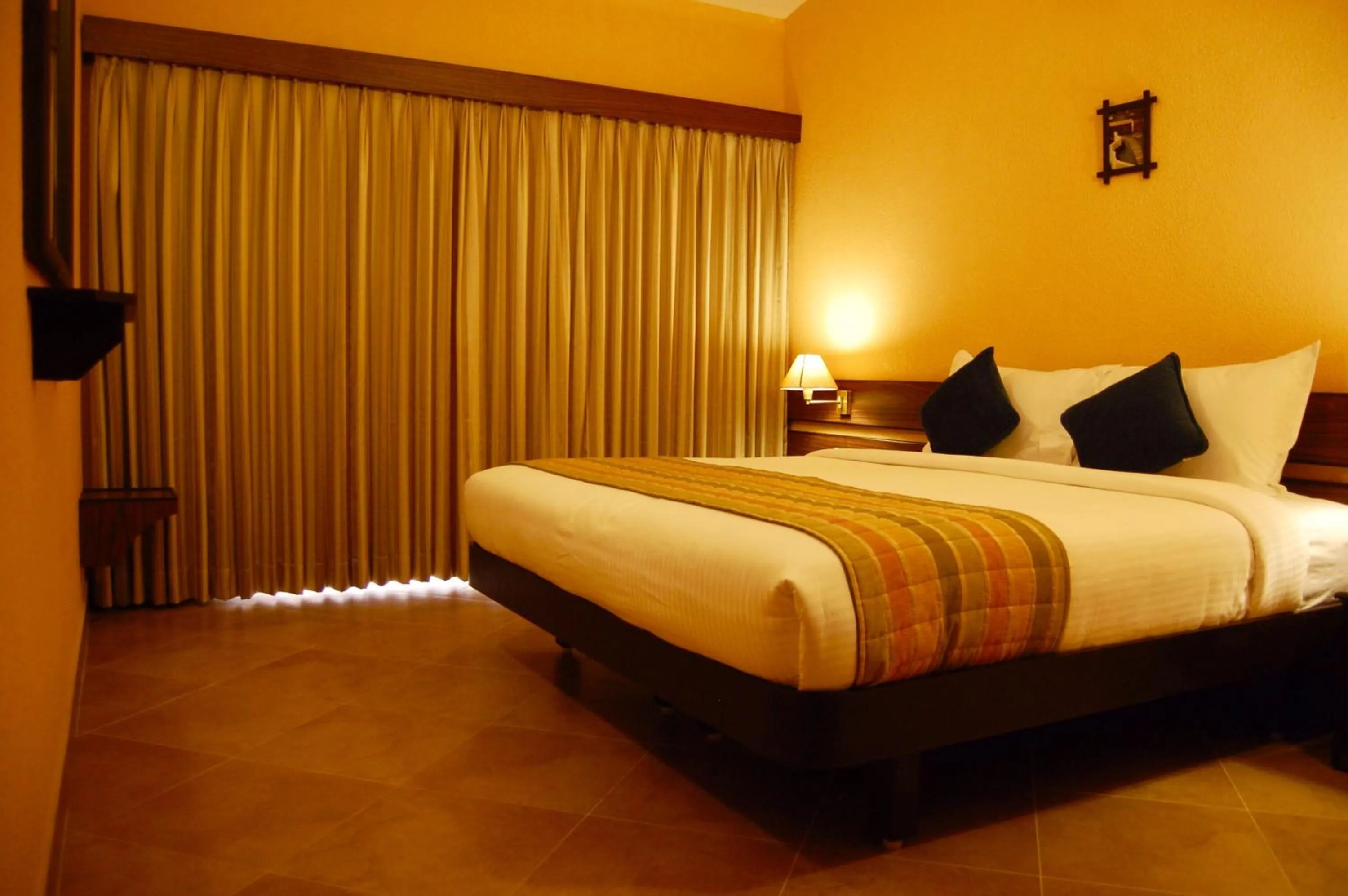 Bedroom, Bed in Green Pastures - A Hill Country Resort