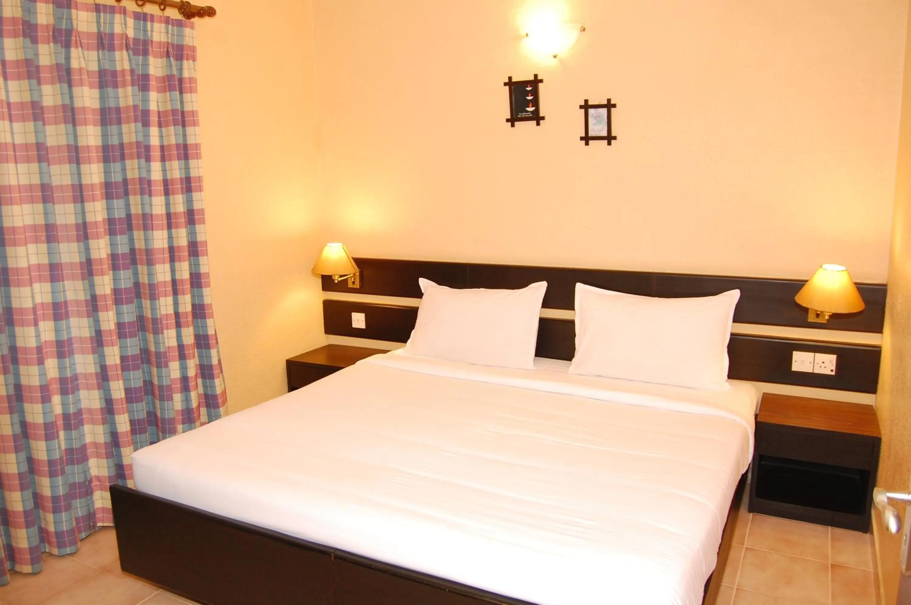 Bed in Green Pastures - A Hill Country Resort