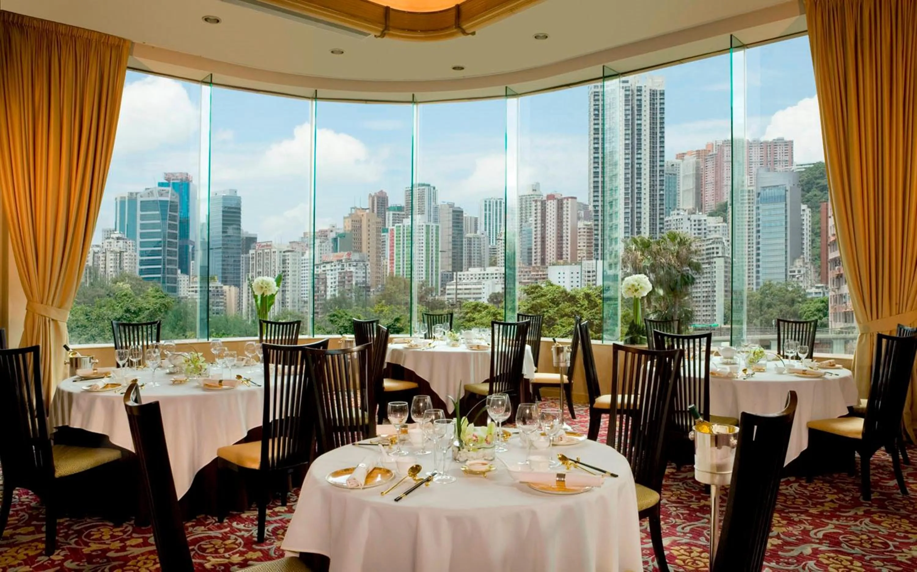 Restaurant/places to eat in Regal Hongkong Hotel