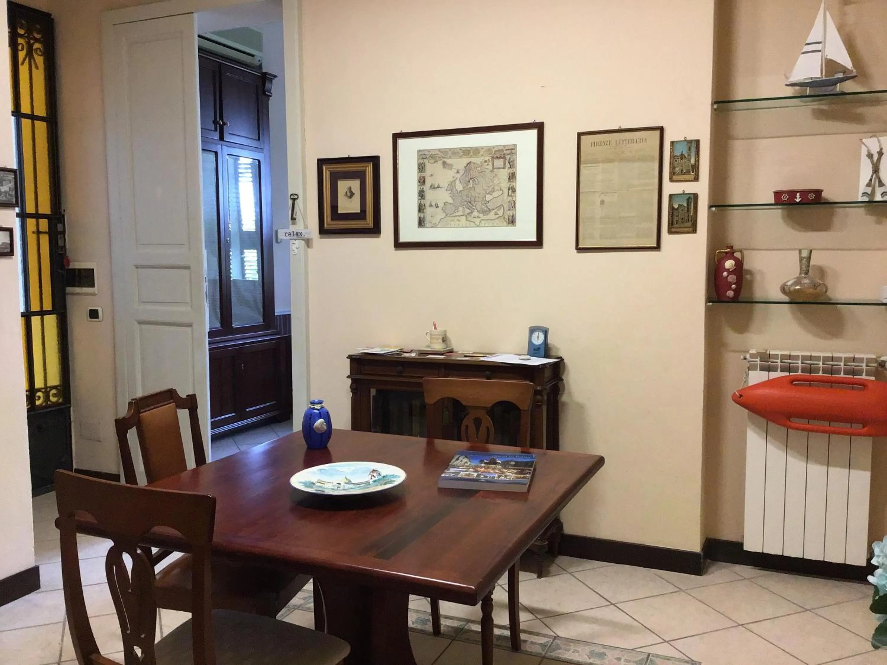 Dining area in Deck Sea B&B