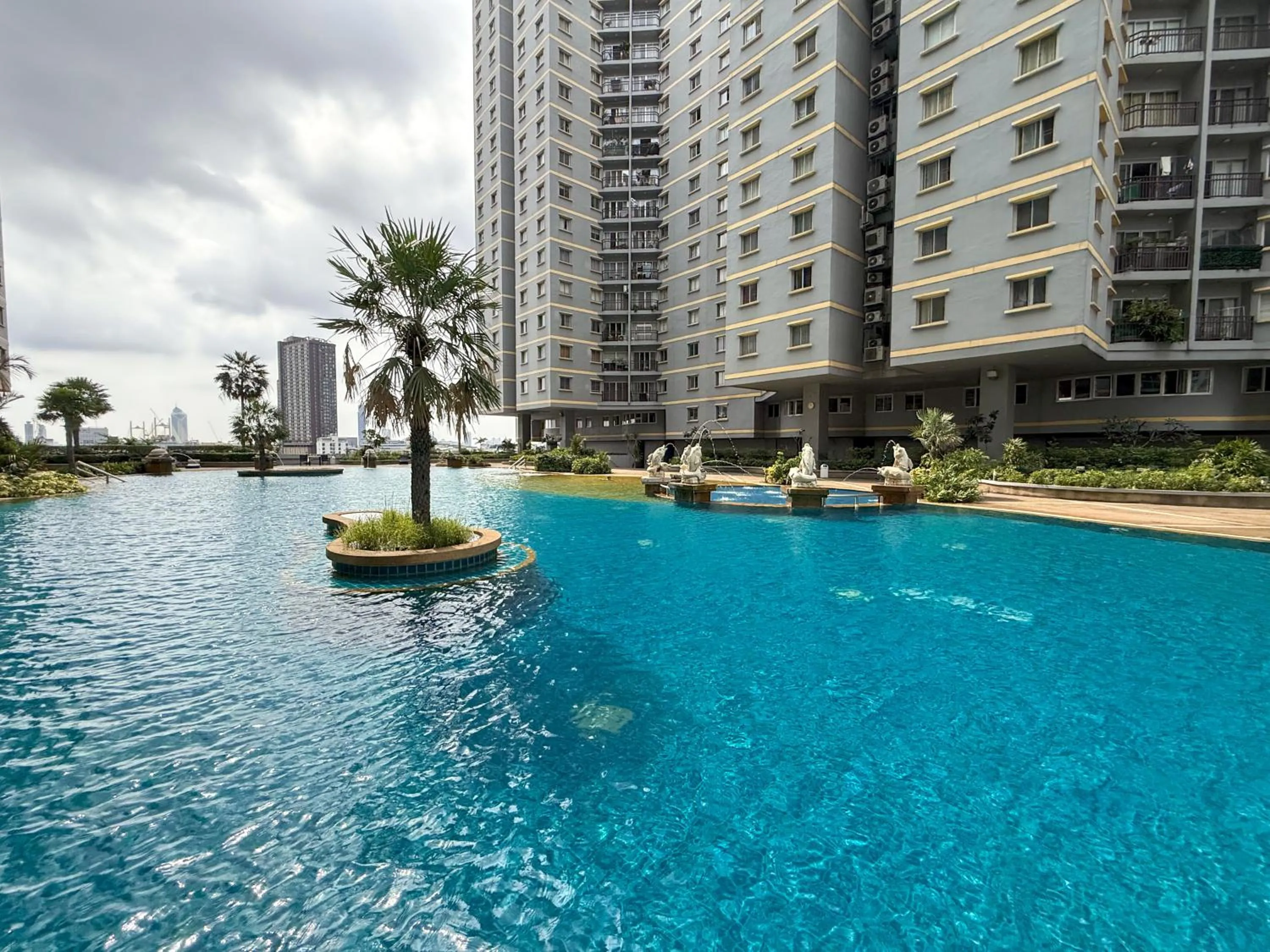 Swimming pool in The Narathiwas Hotel & Residence Sathorn Bangkok