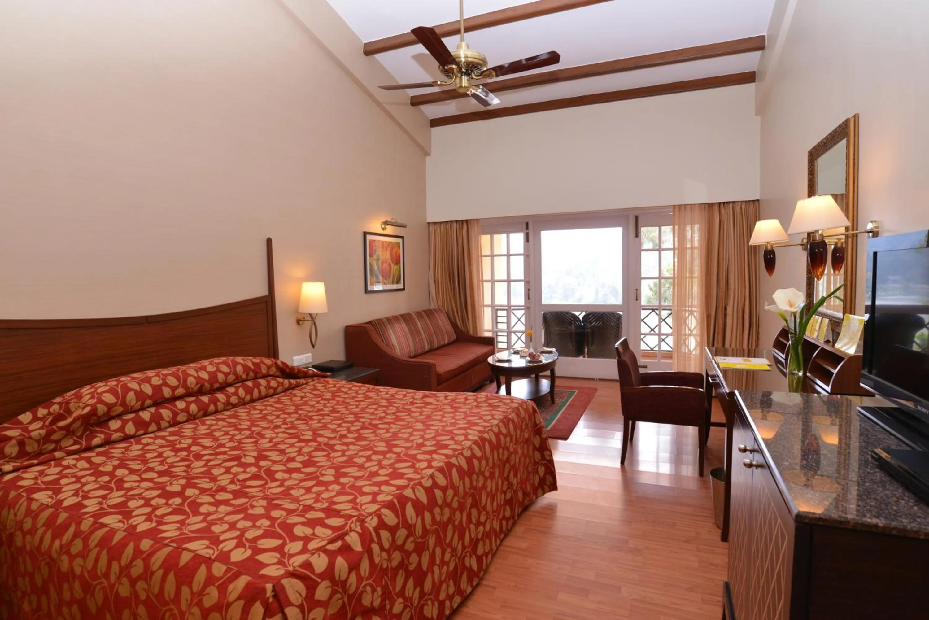 Bed in The Carlton Kodaikanal