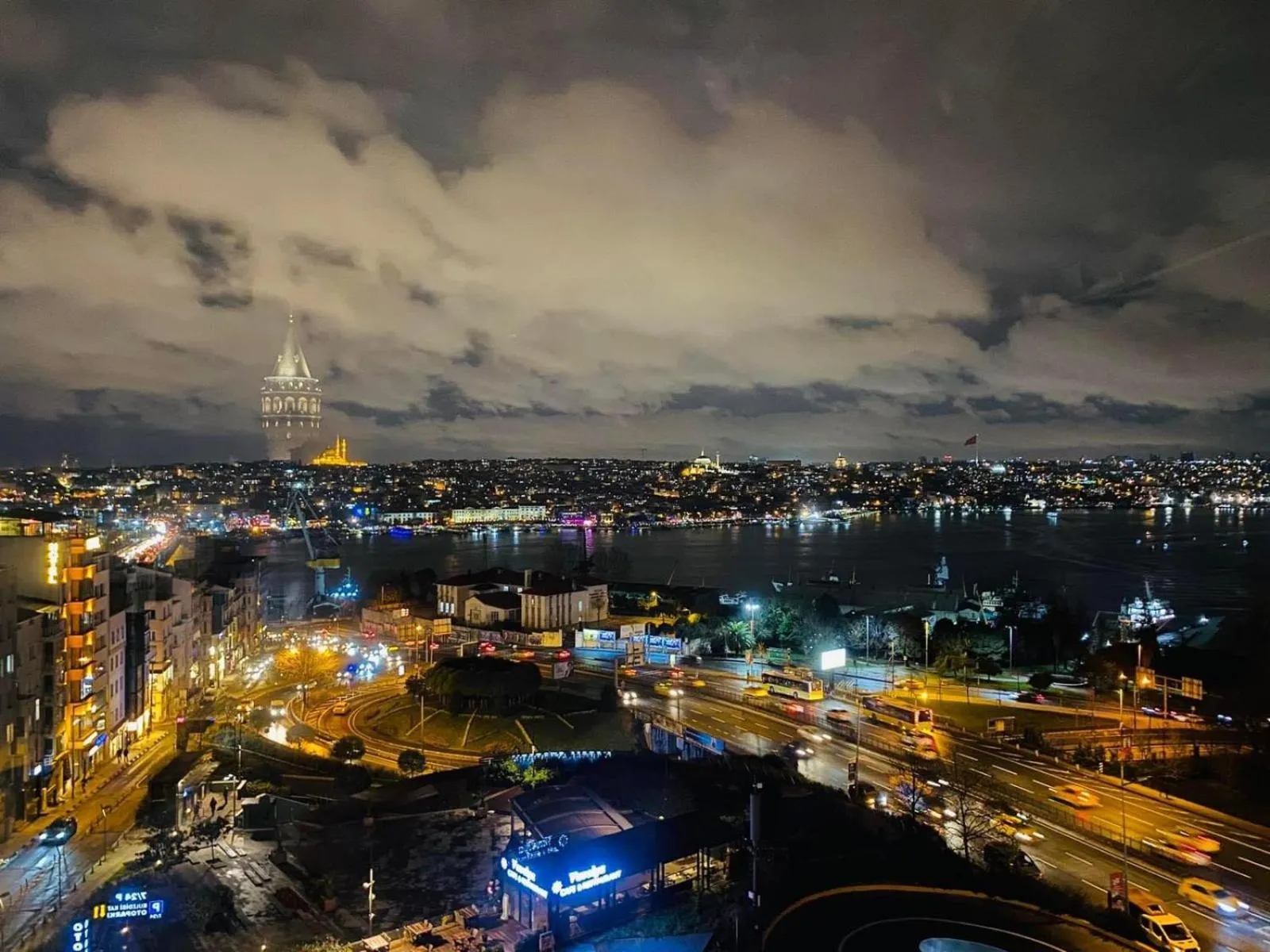 Balcony/Terrace in Daru Sultan Hotels Galata