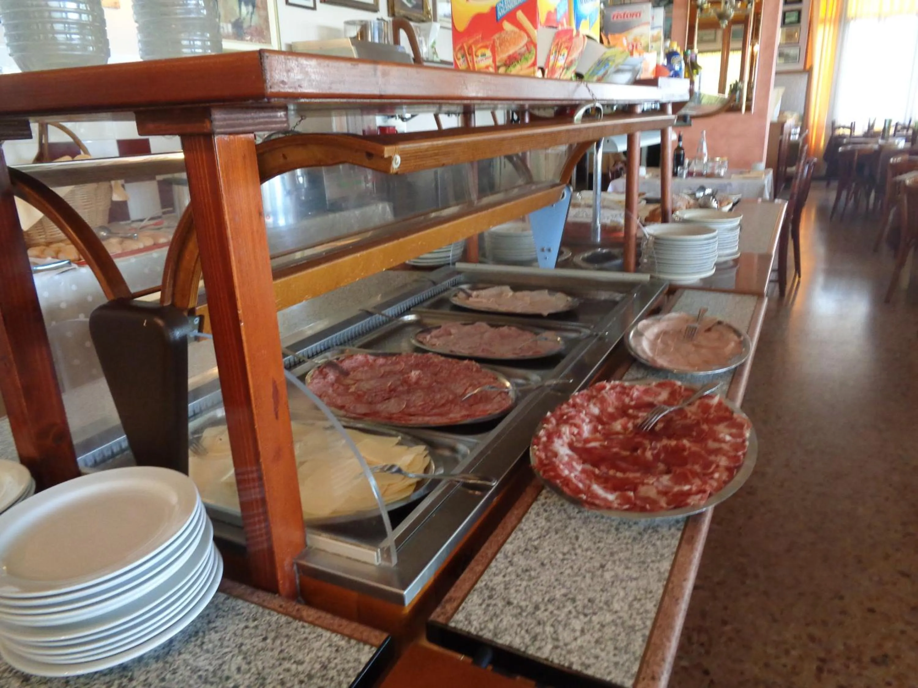 Restaurant/places to eat in Hotel Continental