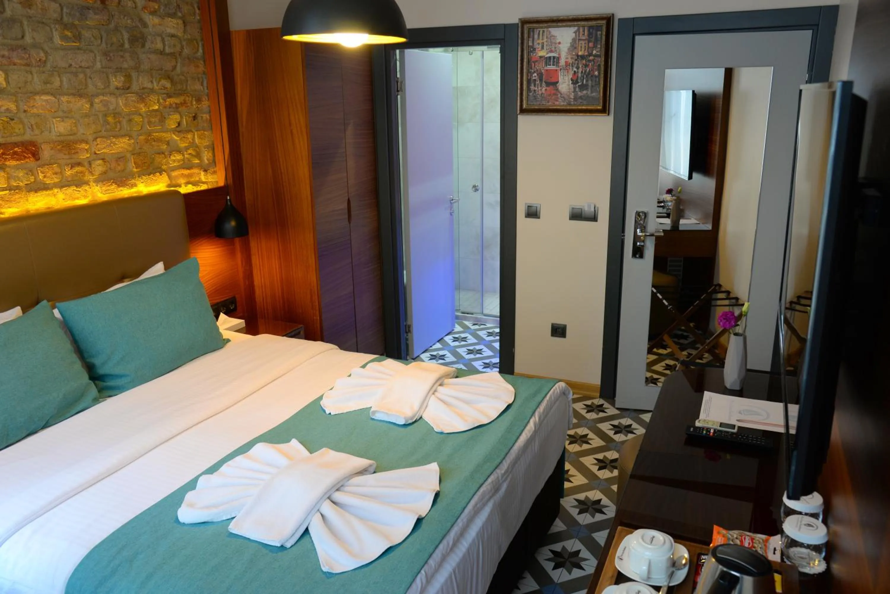 Bed in Pera Luna Residence