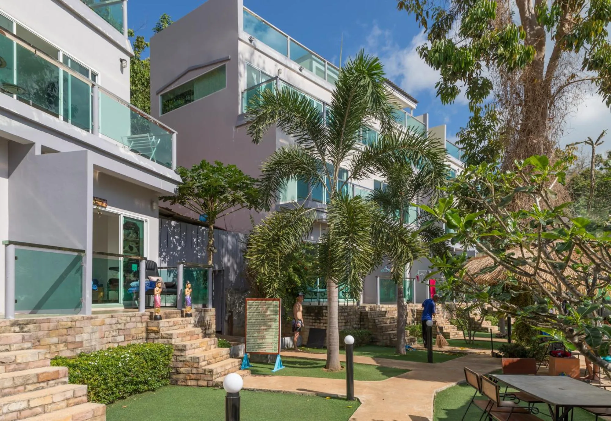 Property building in Pandora