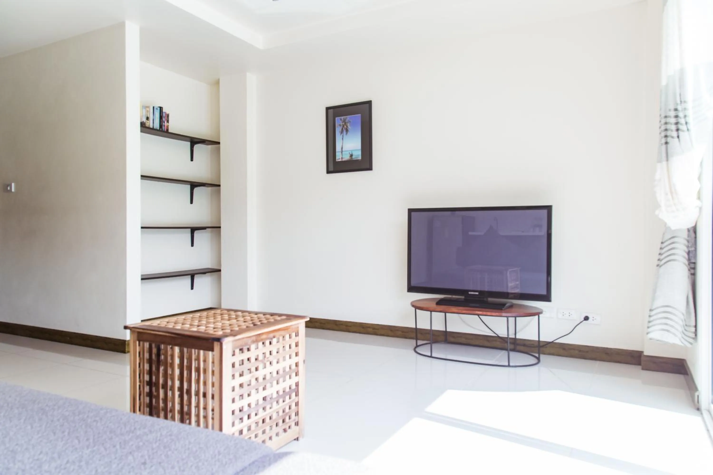 TV and multimedia in Pandora